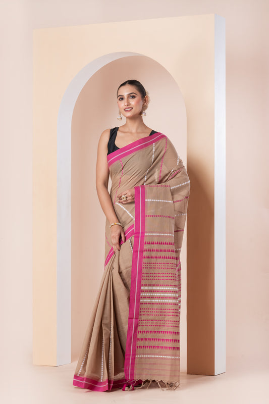 Pakhna Begumpuri saree