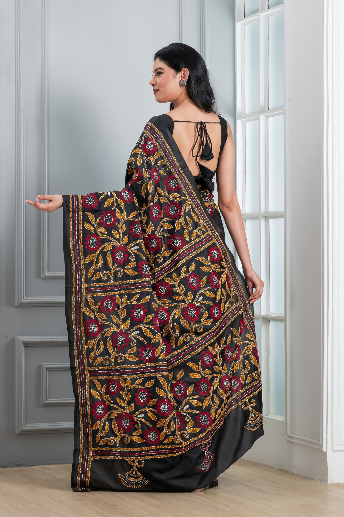 Black Hand Kantha Saree