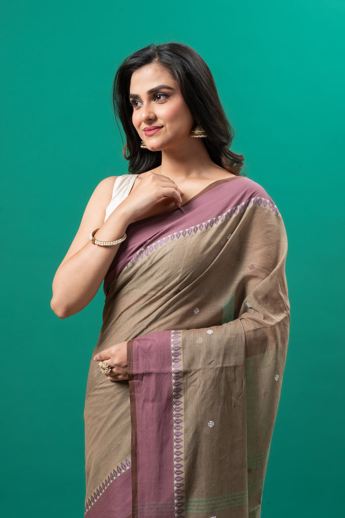 Grey with Pink Border Pure Cotton Handwoven Begumpuri Saree