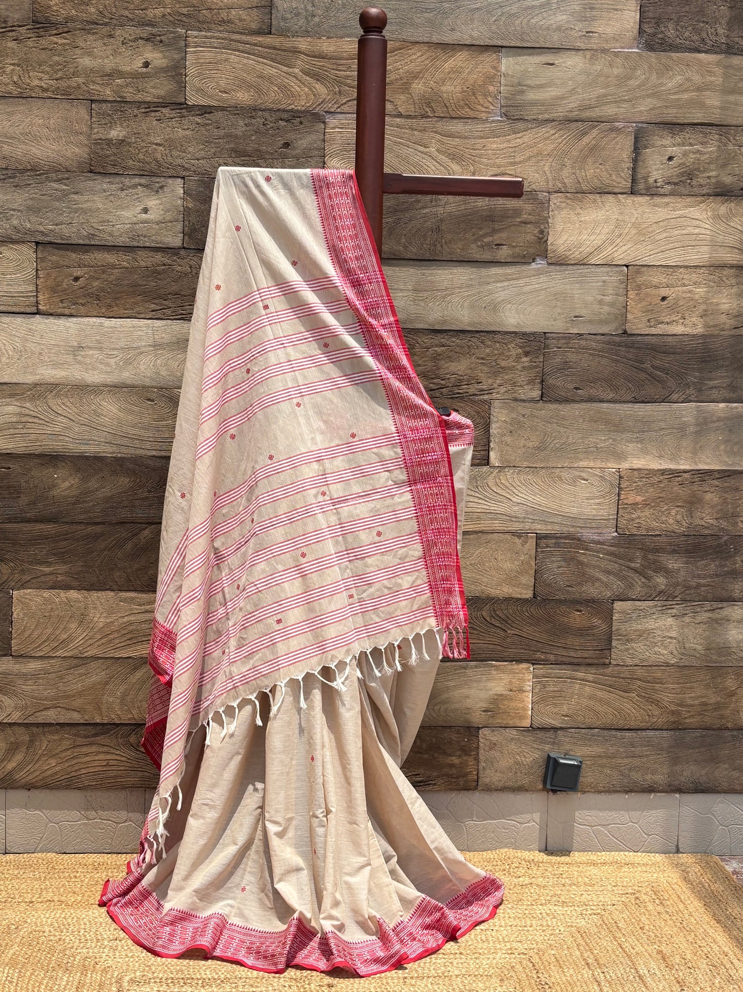Beige Begumpuri Pure cotton handwoven saree