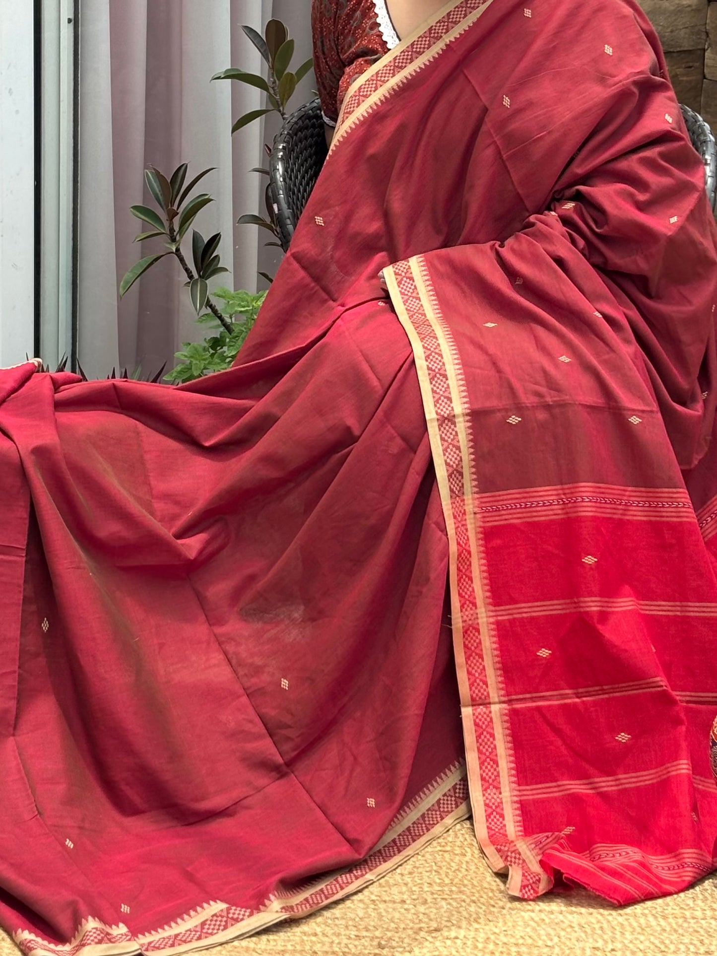 Pure Cotton handwoven Dhonekhali Saree