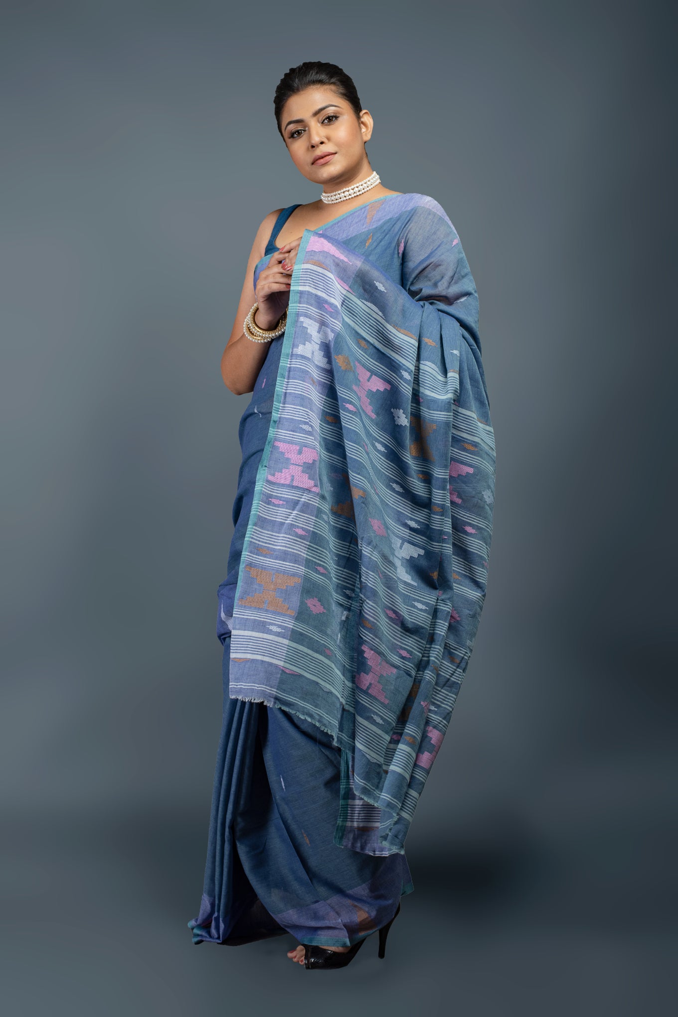 Nilambari blue Bengal pure cotton Jamdani saree, handwoven lightweight