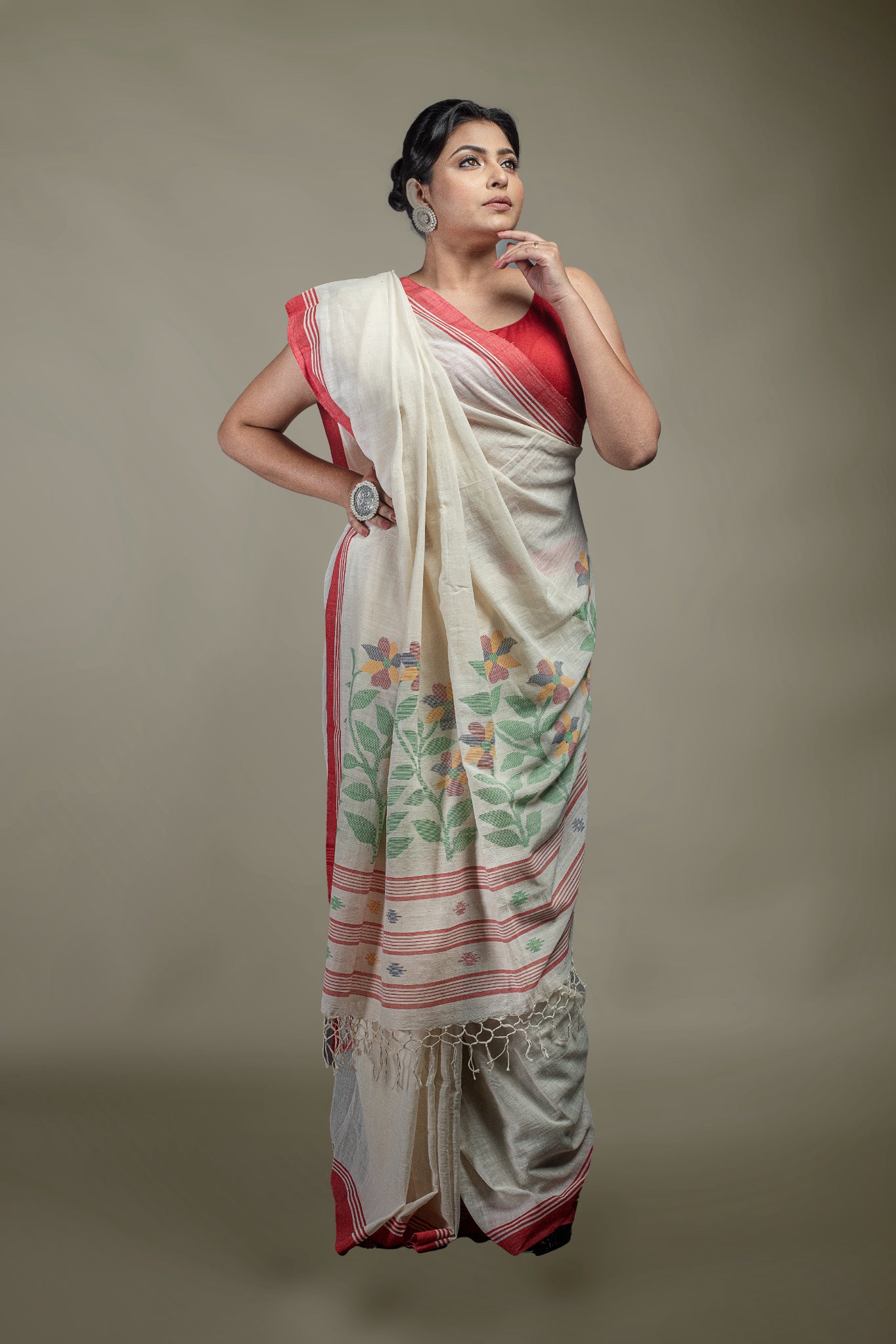 Off white Bengal pure cotton Jamdani saree, classic creamy handloom