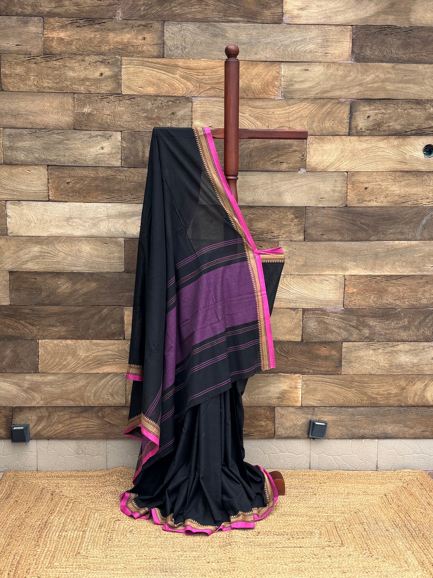 Black & Pink Dhonekhali Pure Cotton Saree