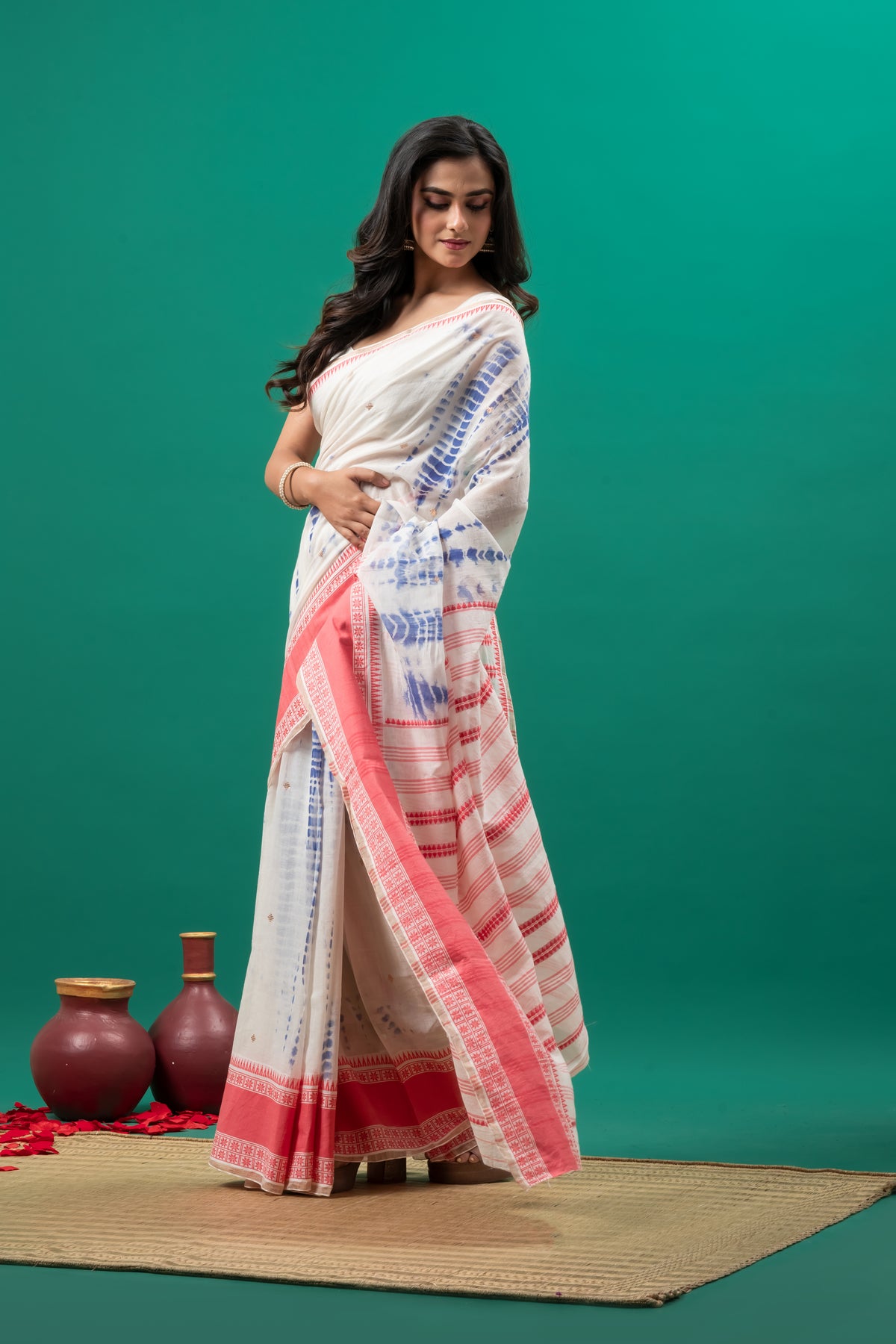 OFF WHITE & PEACH BOARDER PURE COTTON BENGUMPURI SHIBHORI SAREE