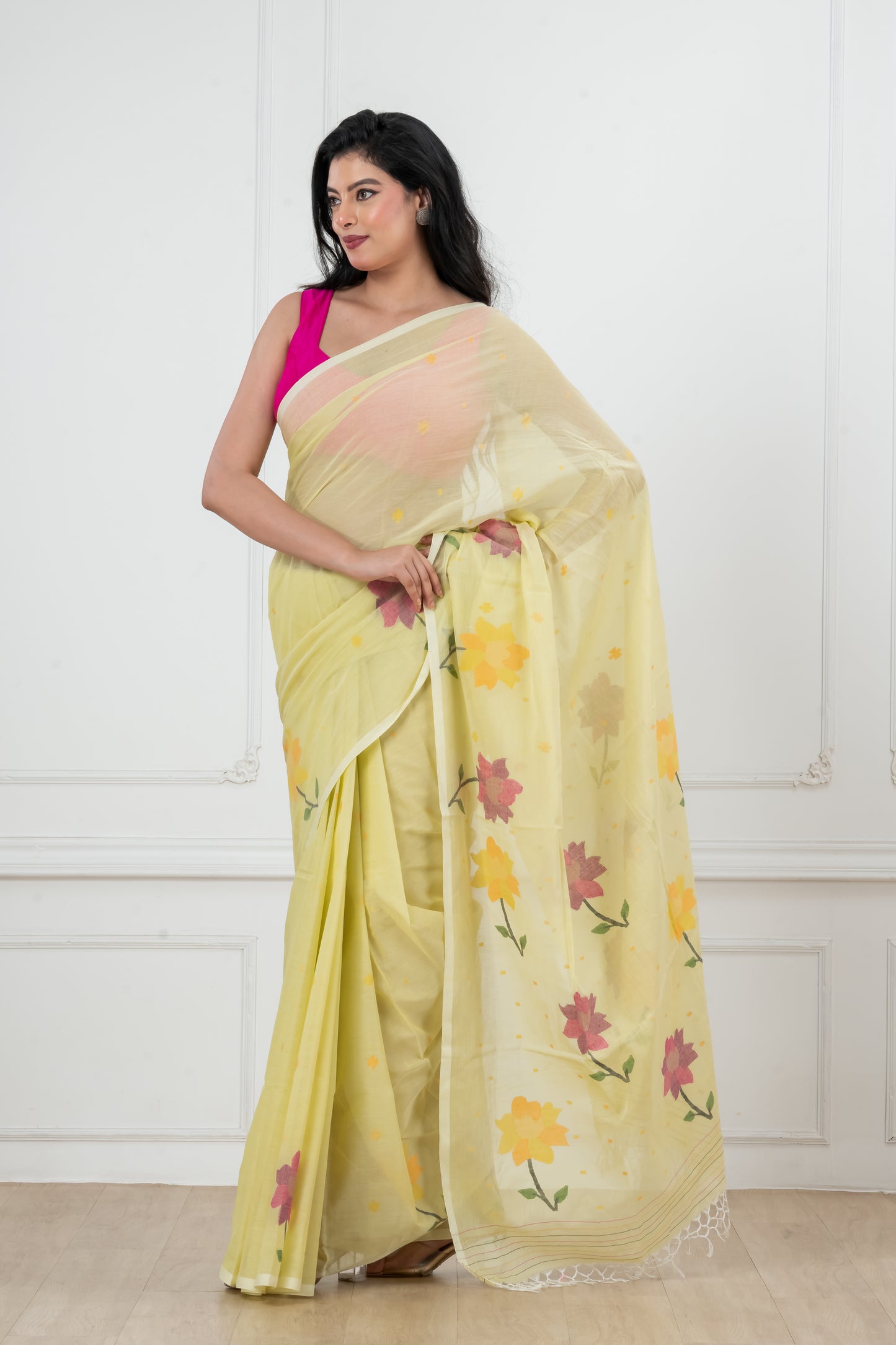Light Yellow Pure Cotton  Handwoven  meddle  work Jamdani Saree