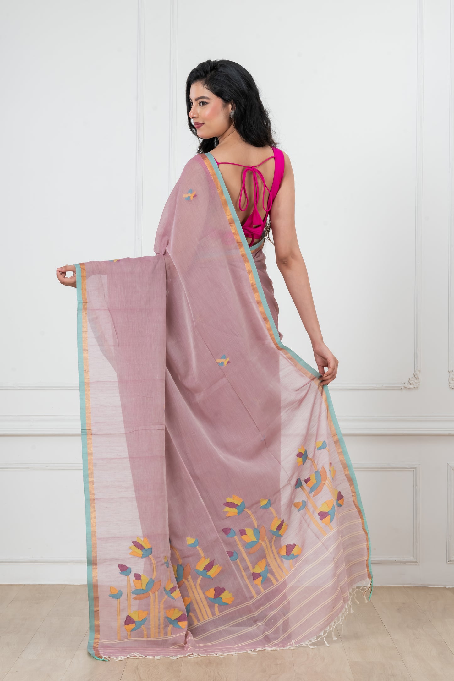Pure Cotton  Handwoven  meddle  work Jamdani Saree