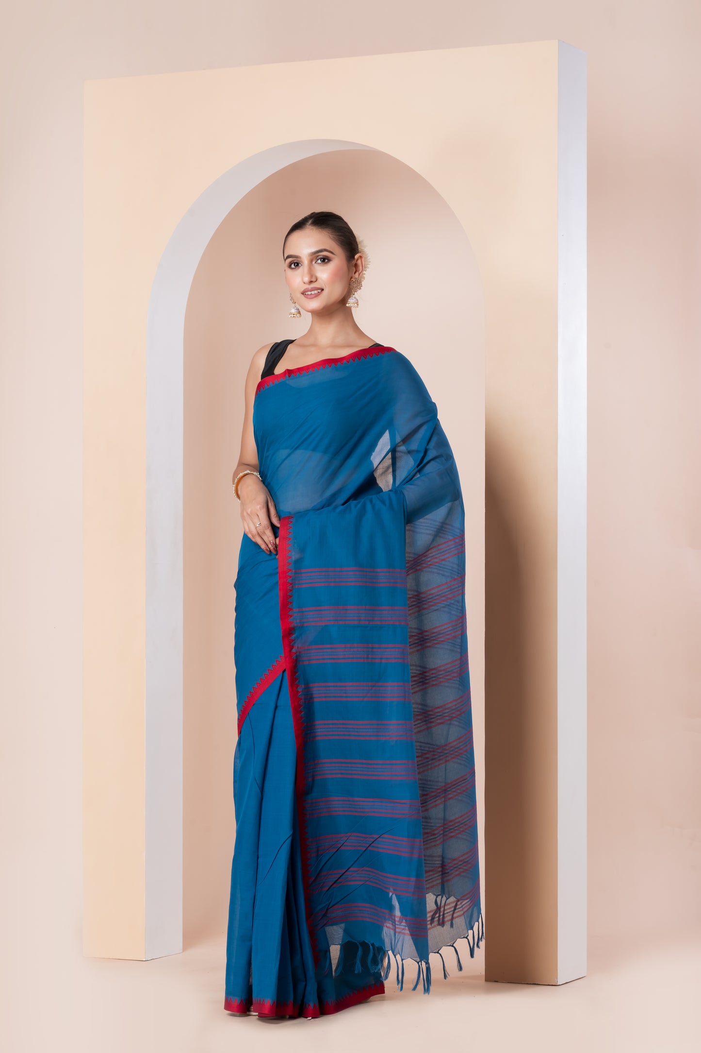 Pakhna Dhonekhali saree