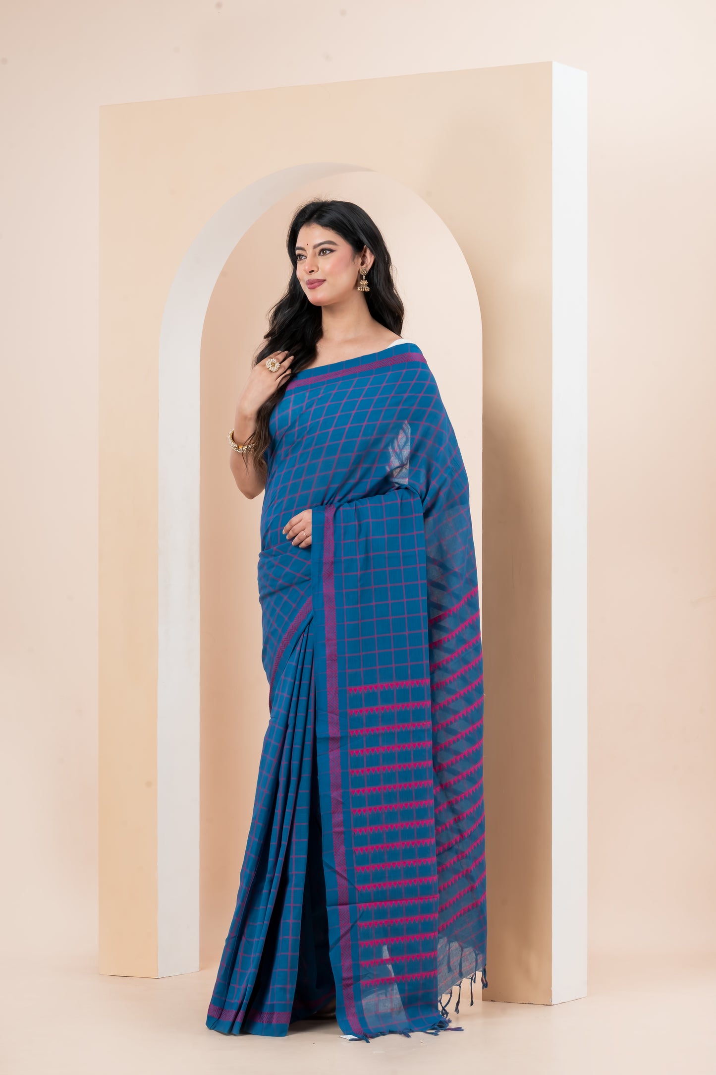 Blue & Magenta Checkered  Begumpuri Pure Cotton Handwoven Saree
