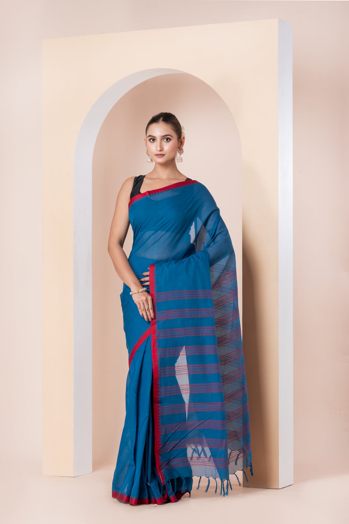 Pakhna Dhonekhali saree