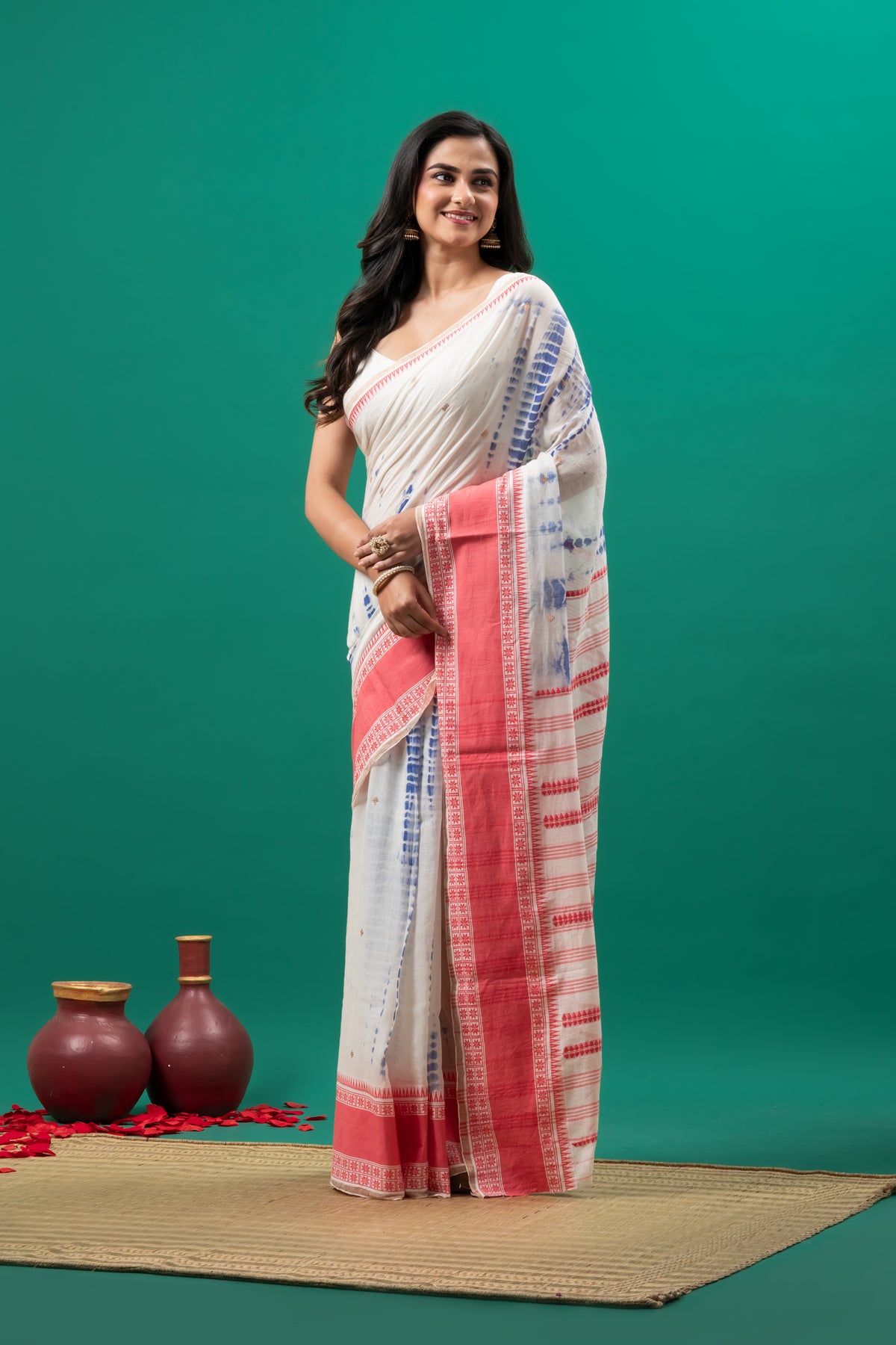 OFF WHITE & PEACH BOARDER PURE COTTON BENGUMPURI SHIBHORI SAREE