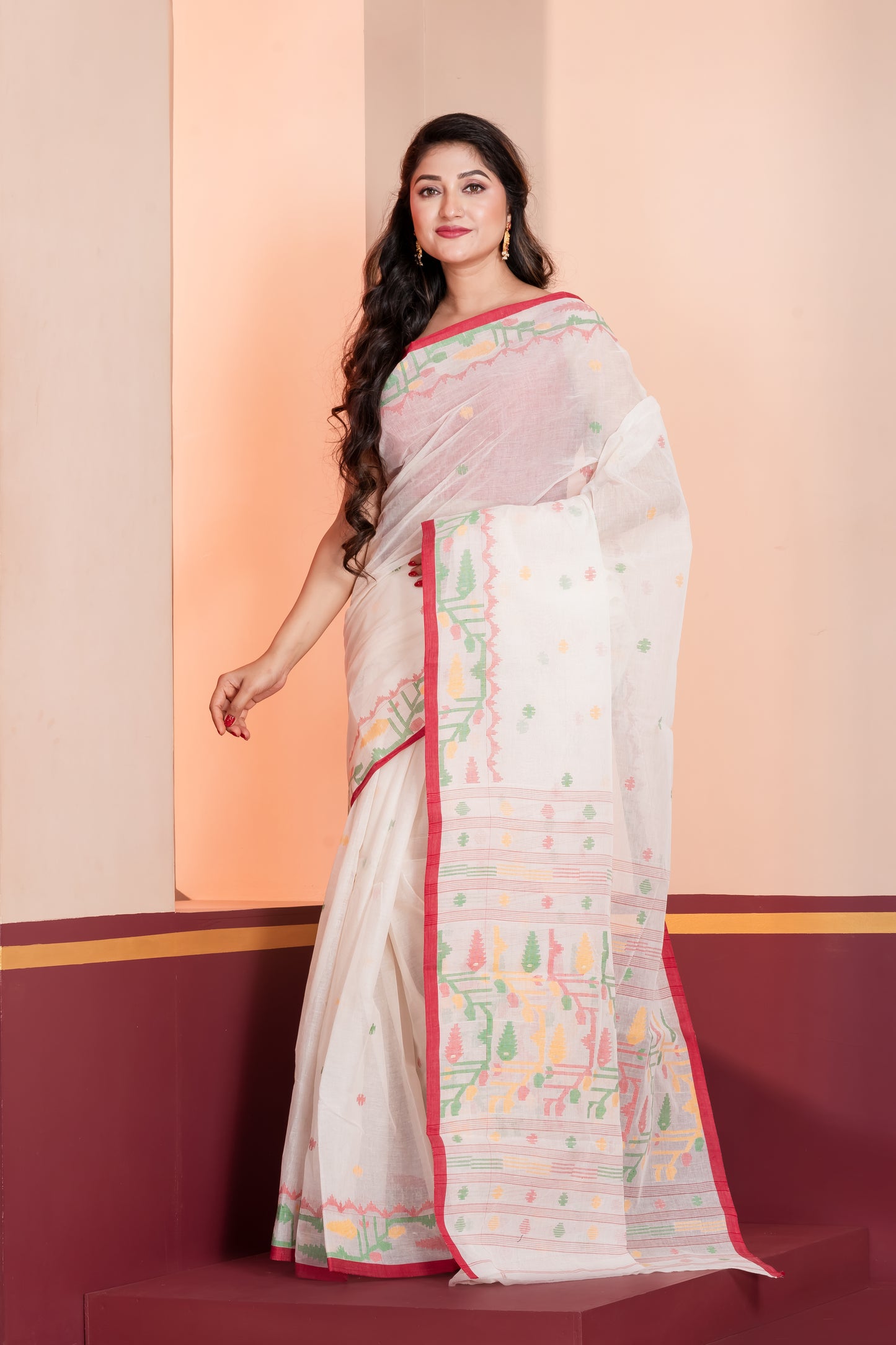 Pakhna White & Red Pure Cotton Handwoven Bengal Jamdani Saree