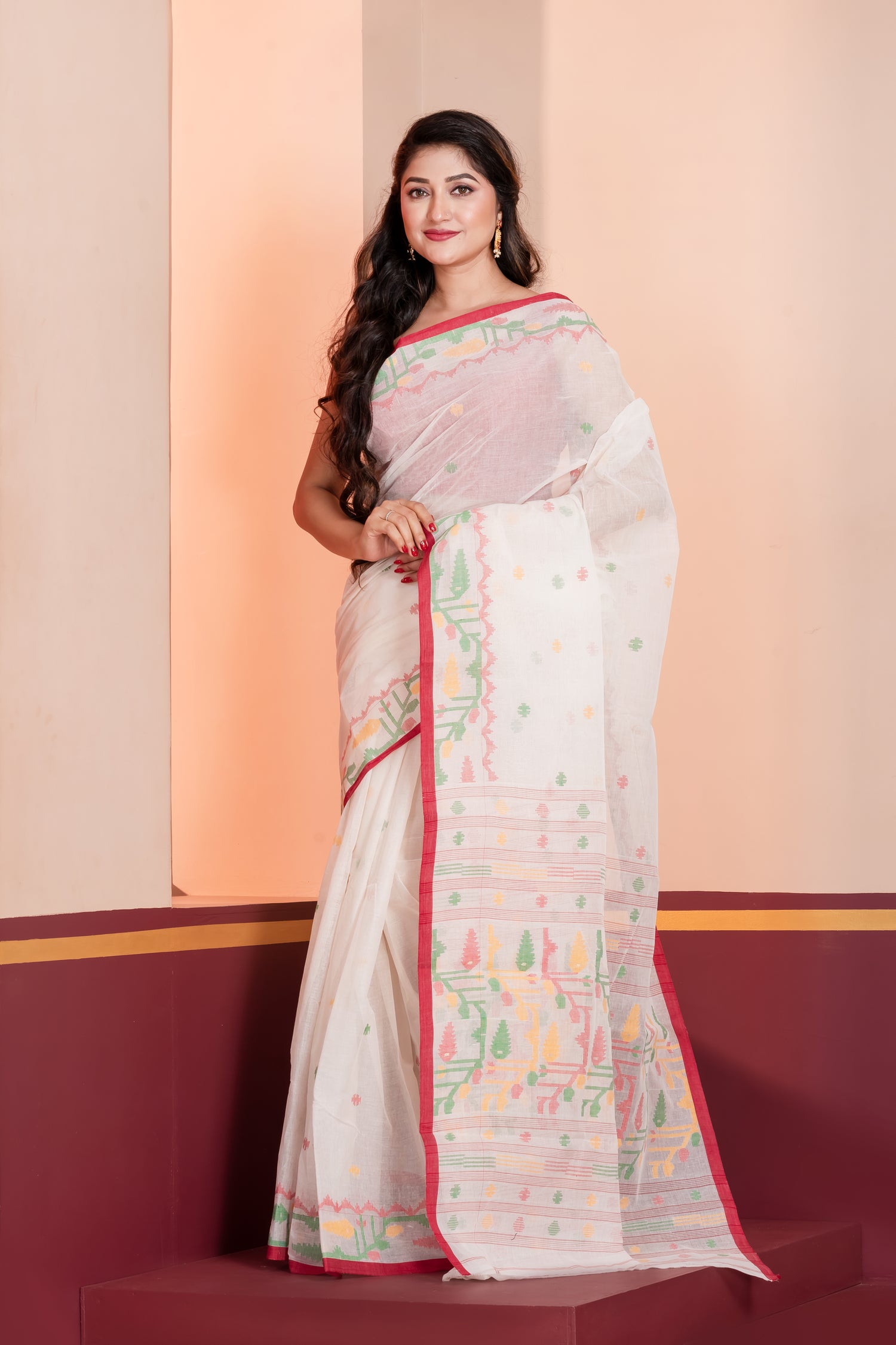 Pakhna White & Red Pure Cotton Handwoven Bengal Jamdani Saree