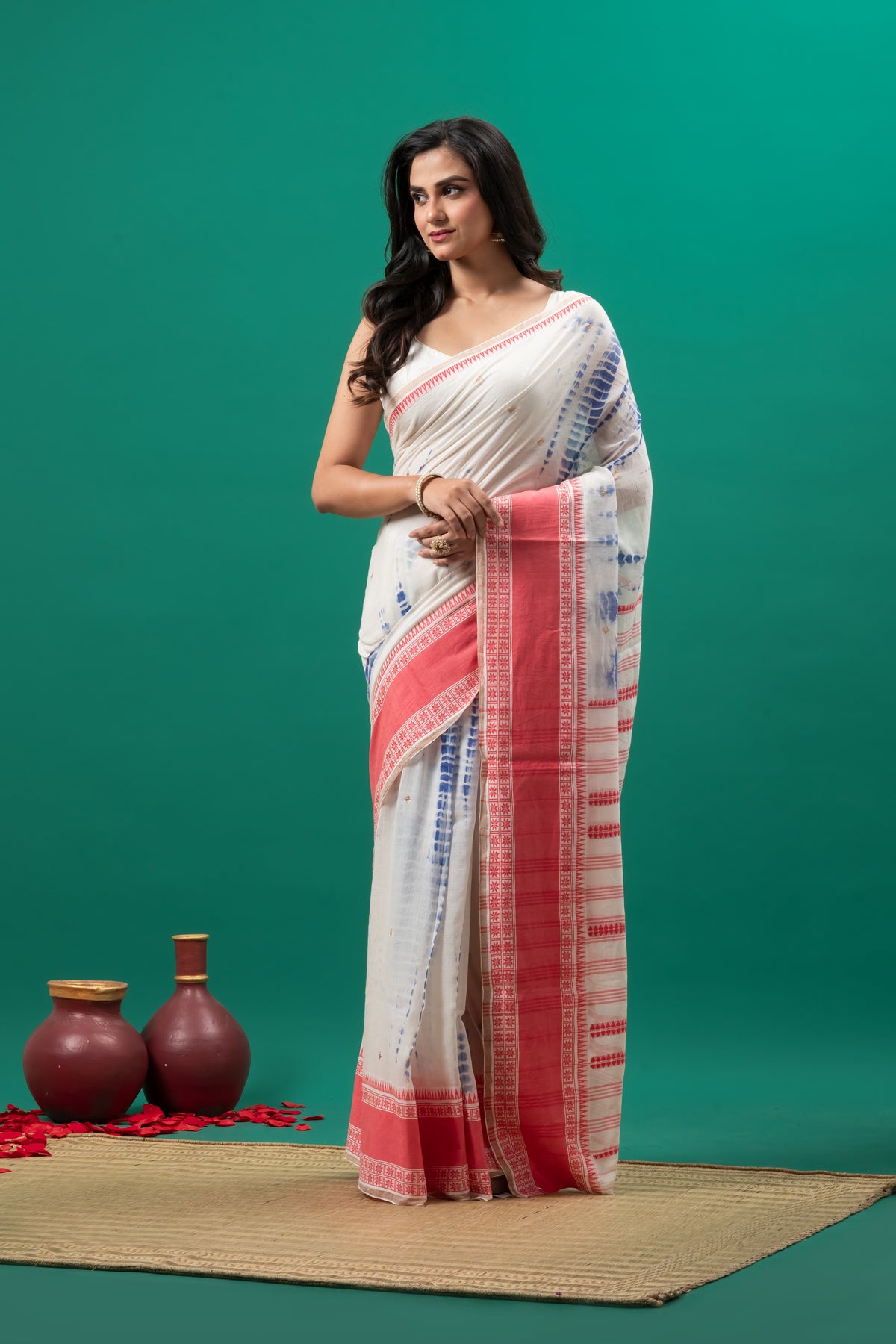 OFF WHITE & PEACH BOARDER PURE COTTON BENGUMPURI SHIBHORI SAREE