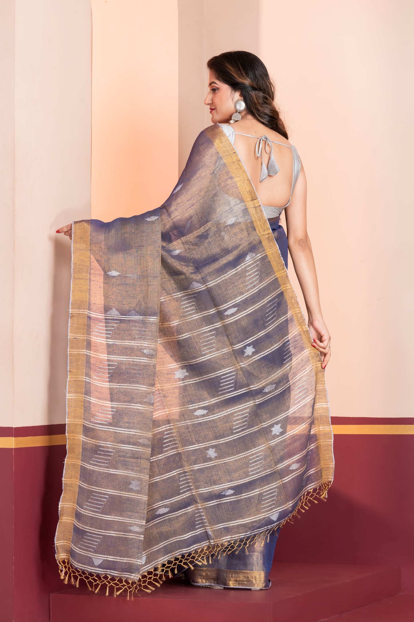 Grey - Linen Tissue Jamsani Saree
