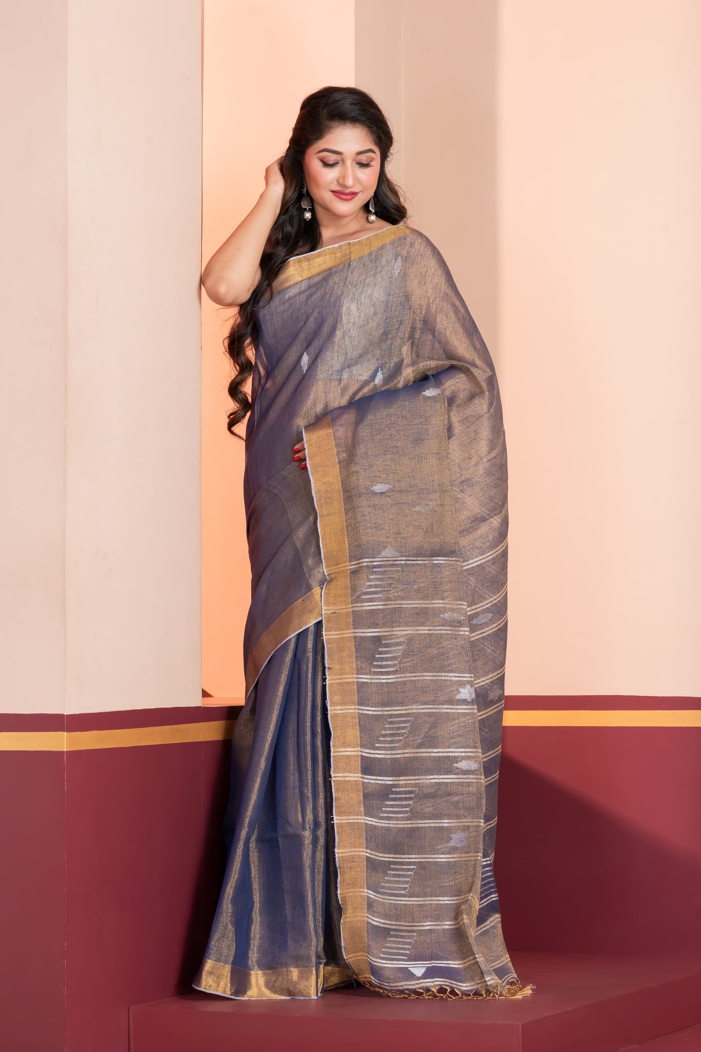 Grey - Linen Tissue Jamsani Saree