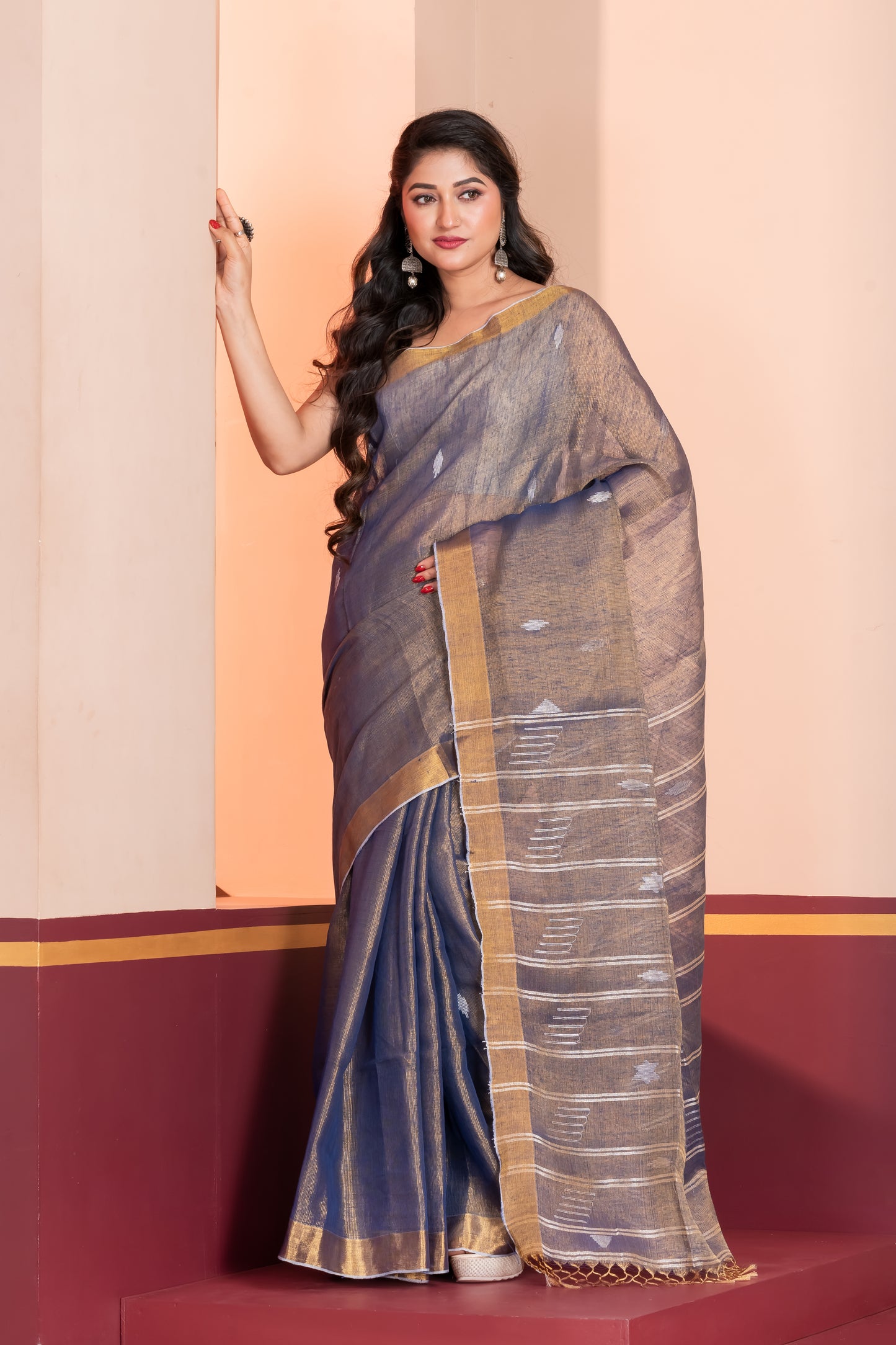 Grey - Linen Tissue Jamsani Saree