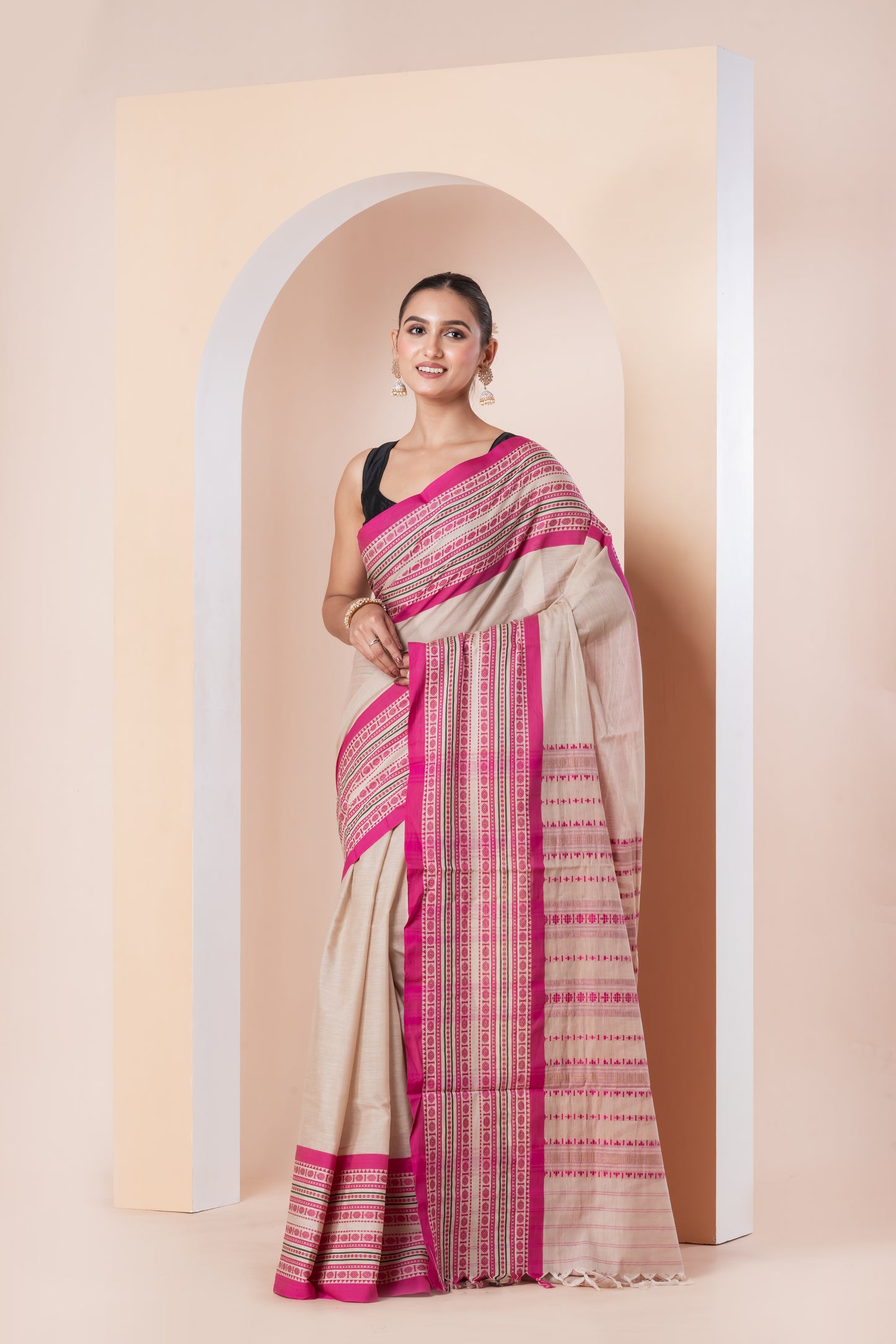 Pakhna Begumpuri saree