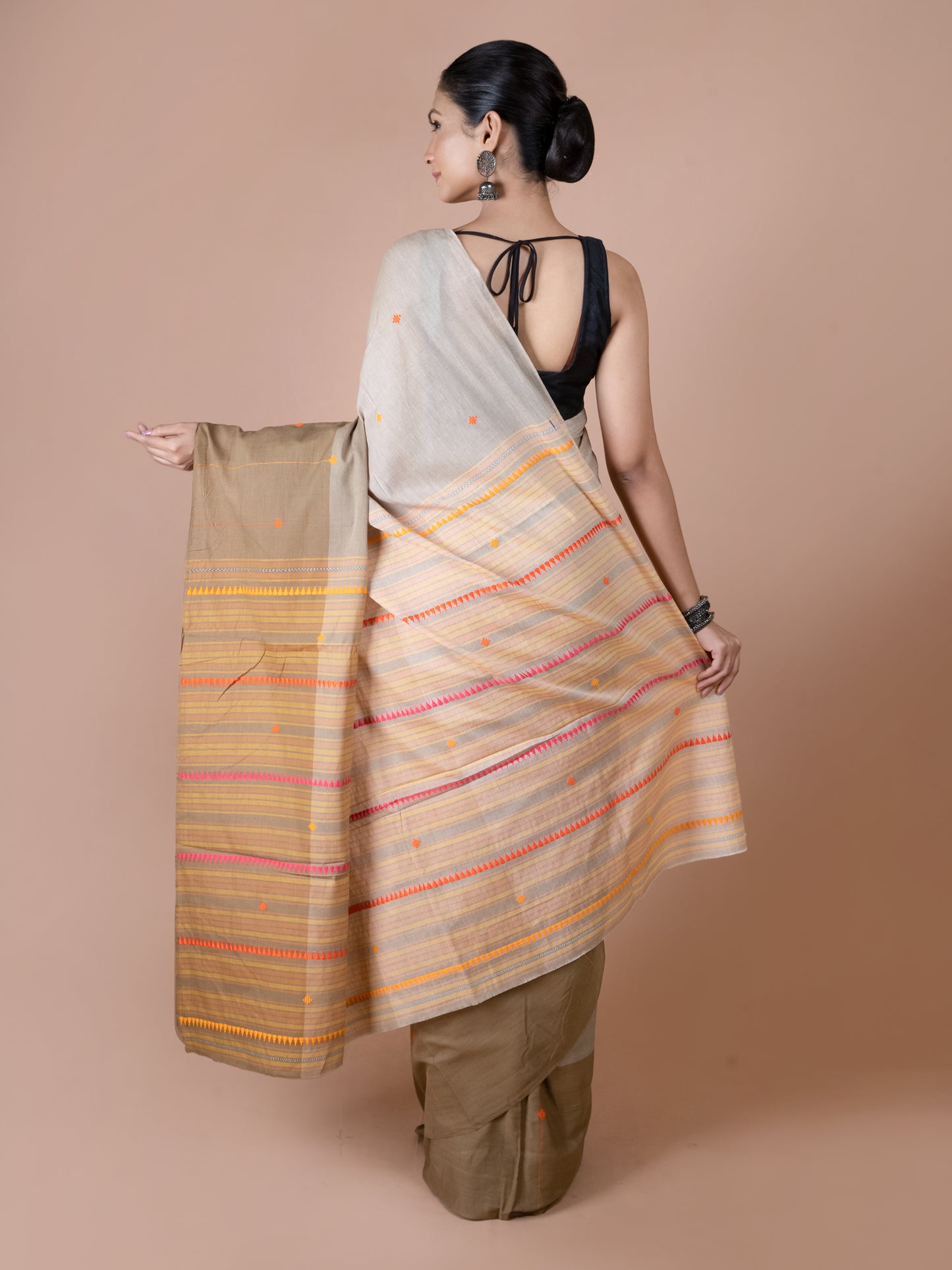 Sugandh Handloom Dhonekhali Saree