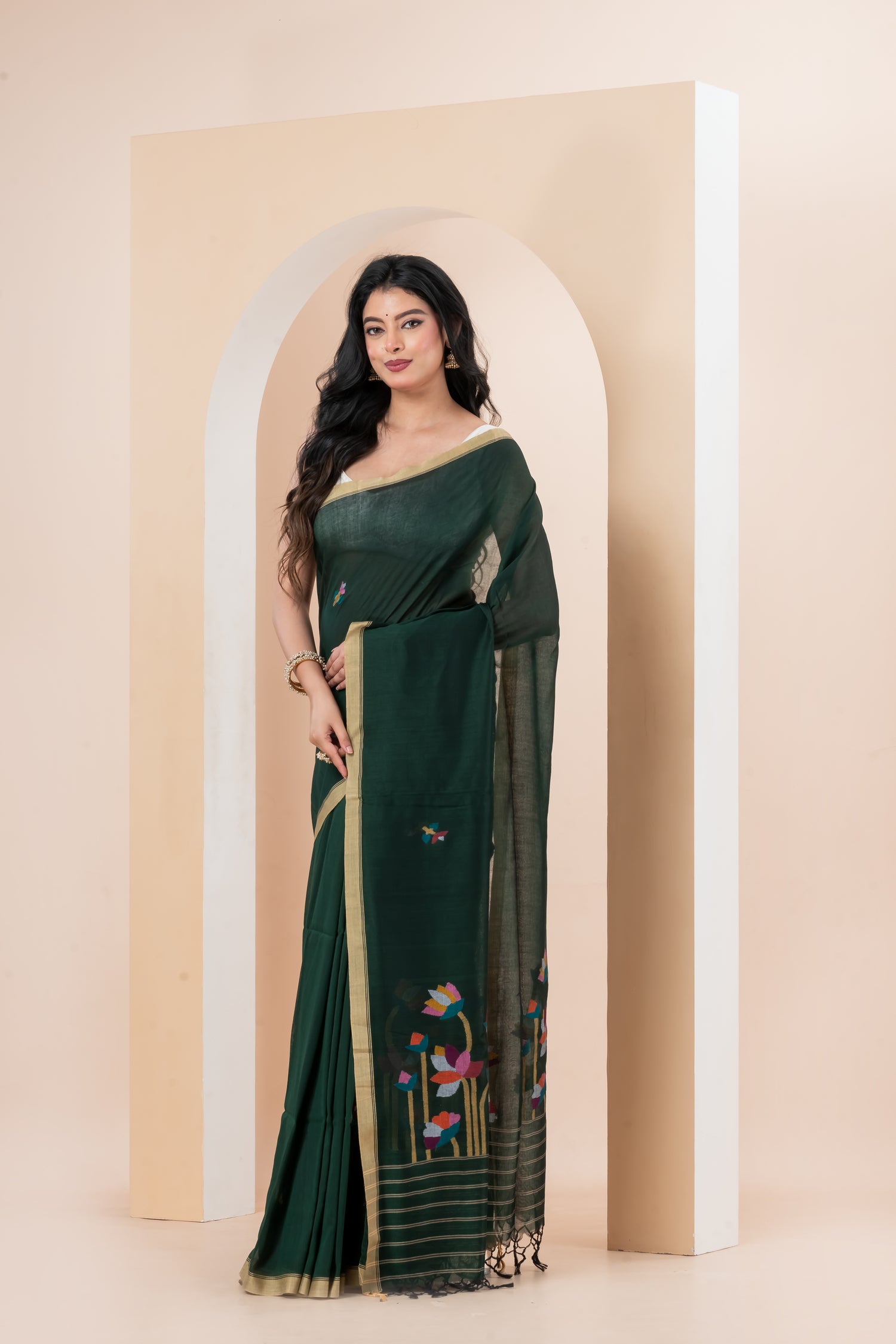 Dark Green Pure Cotton handwoven needle Jamdani Saree