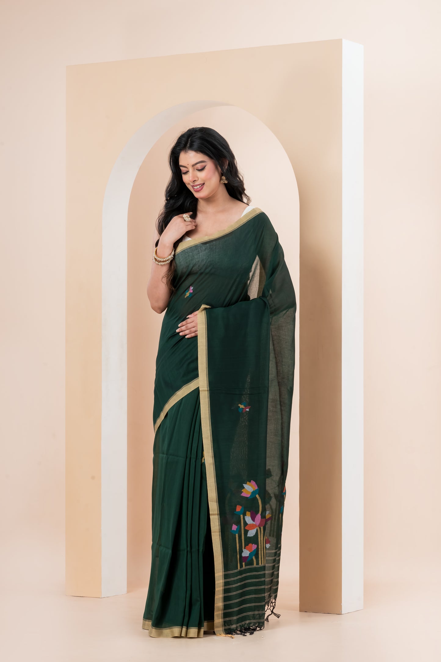 Dark Green Pure Cotton handwoven needle Jamdani Saree