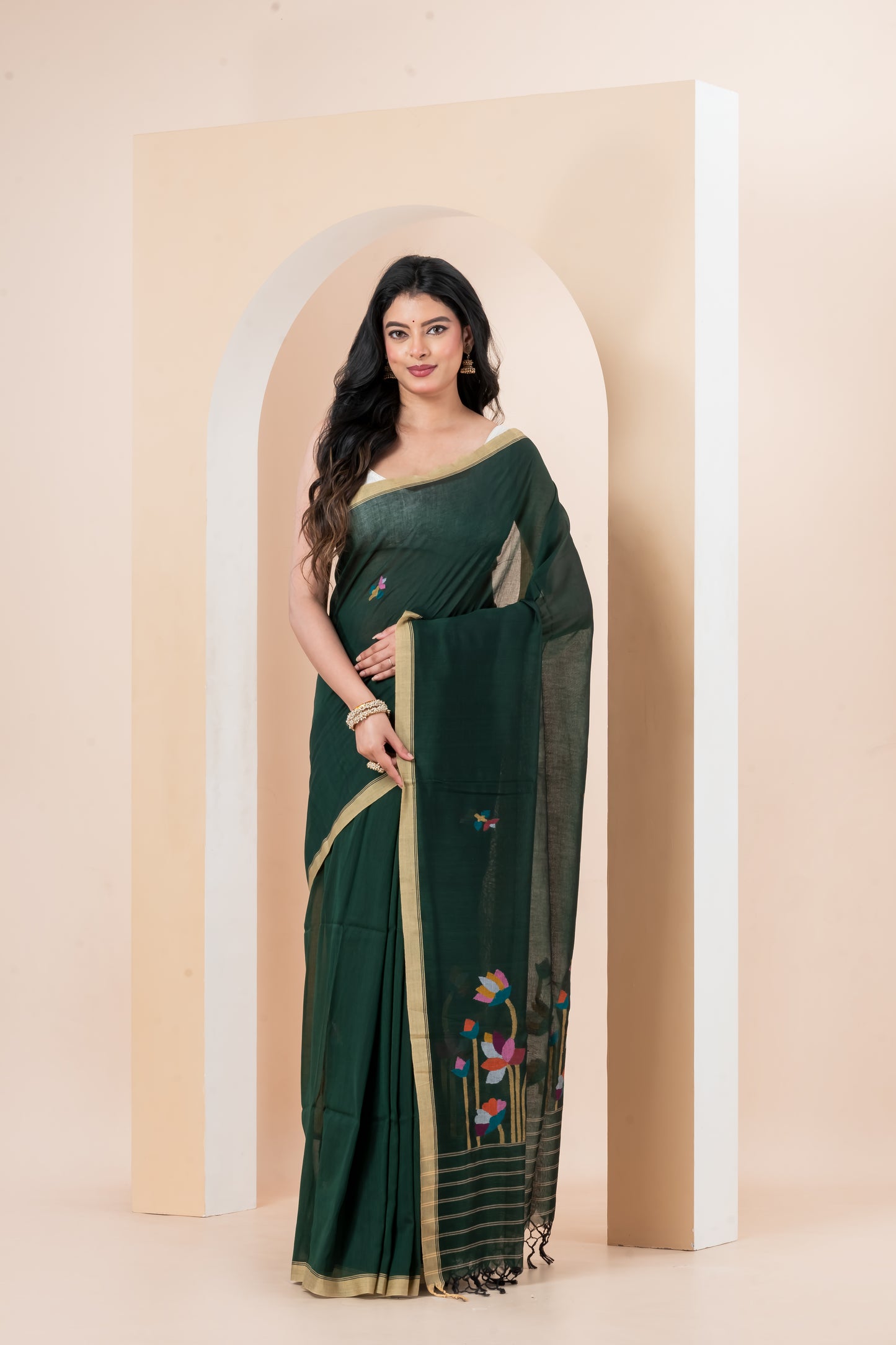 Dark Green Pure Cotton handwoven needle Jamdani Saree