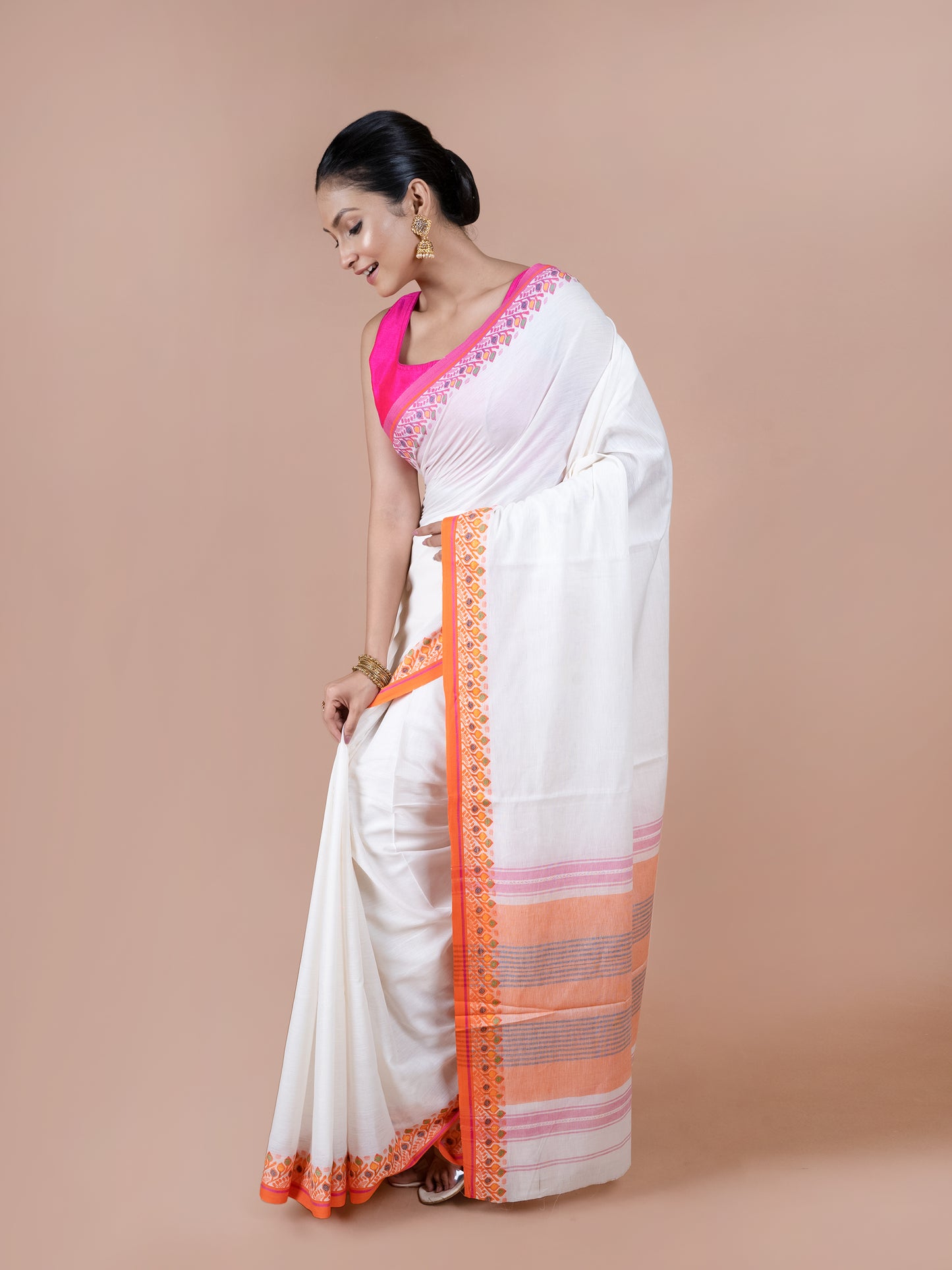 Shubhra Dhanekhali Cotton Saree
