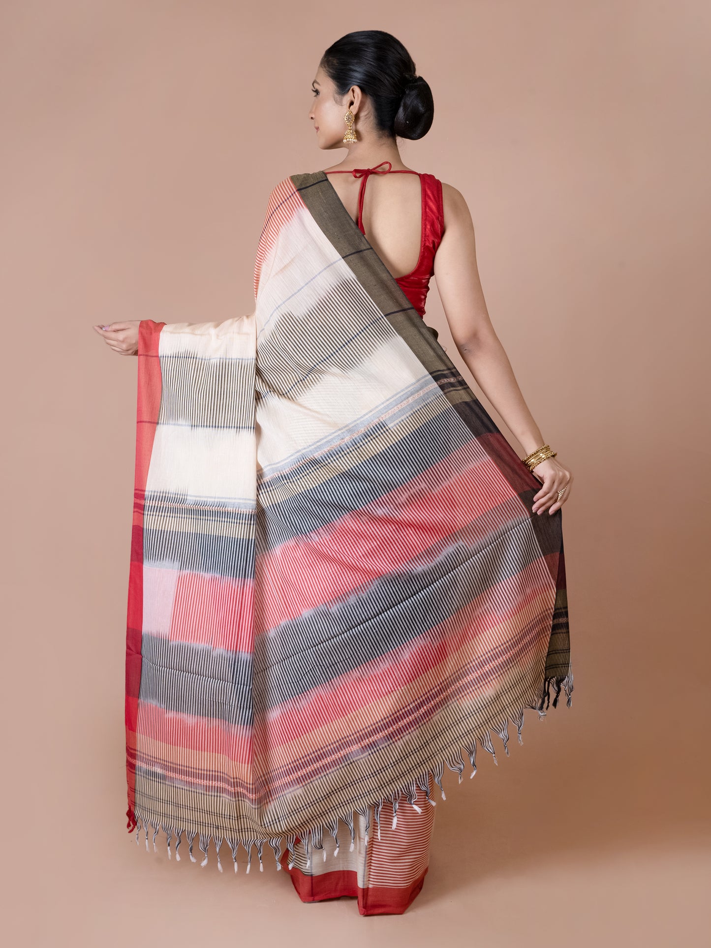 Plain Grace Dhanekhali Saree