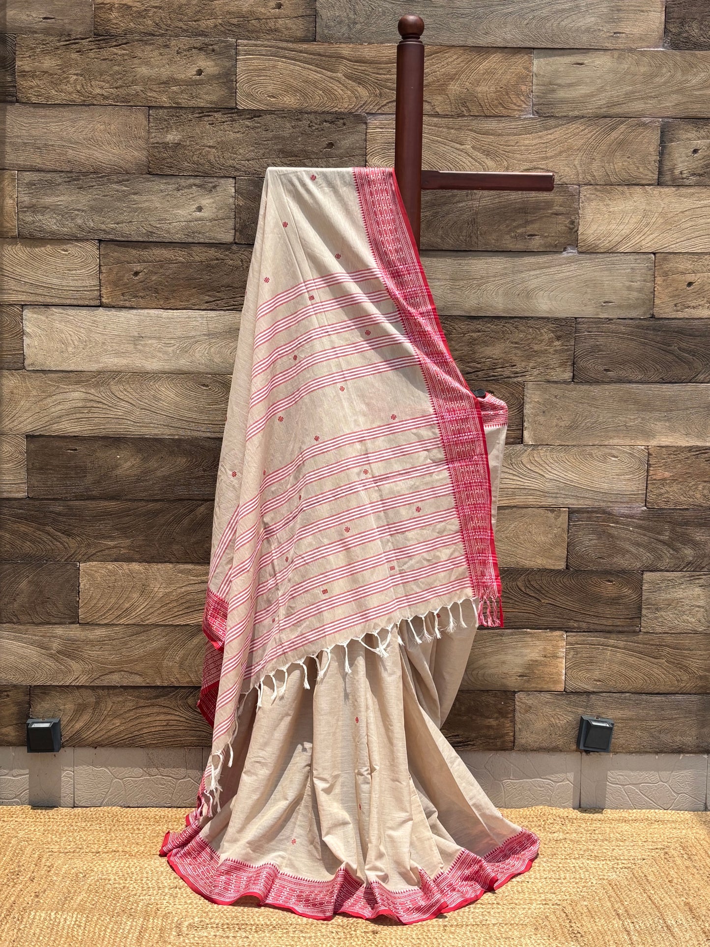 Beige Begumpuri Pure cotton handwoven saree