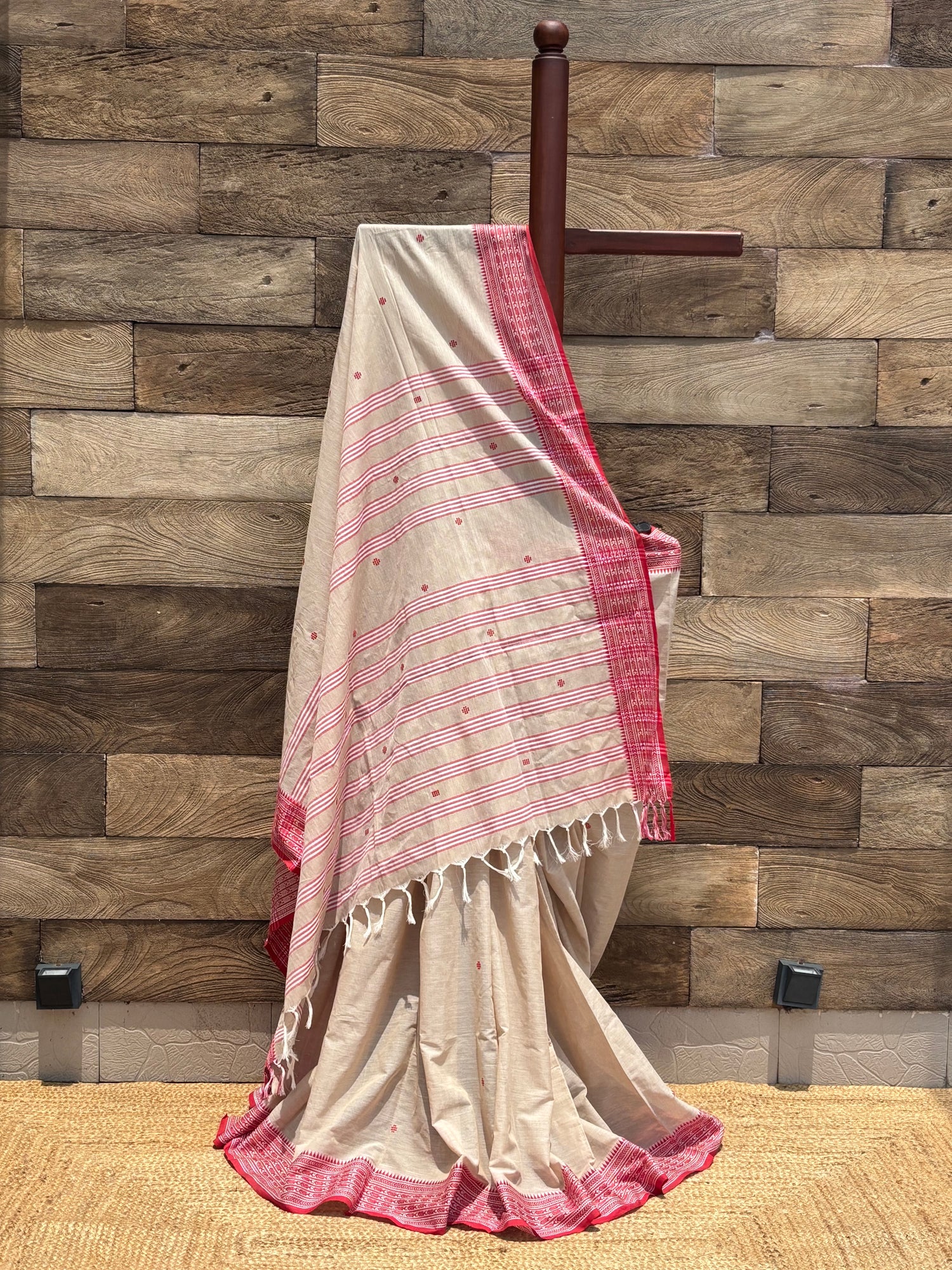 Beige Begumpuri Pure cotton handwoven saree