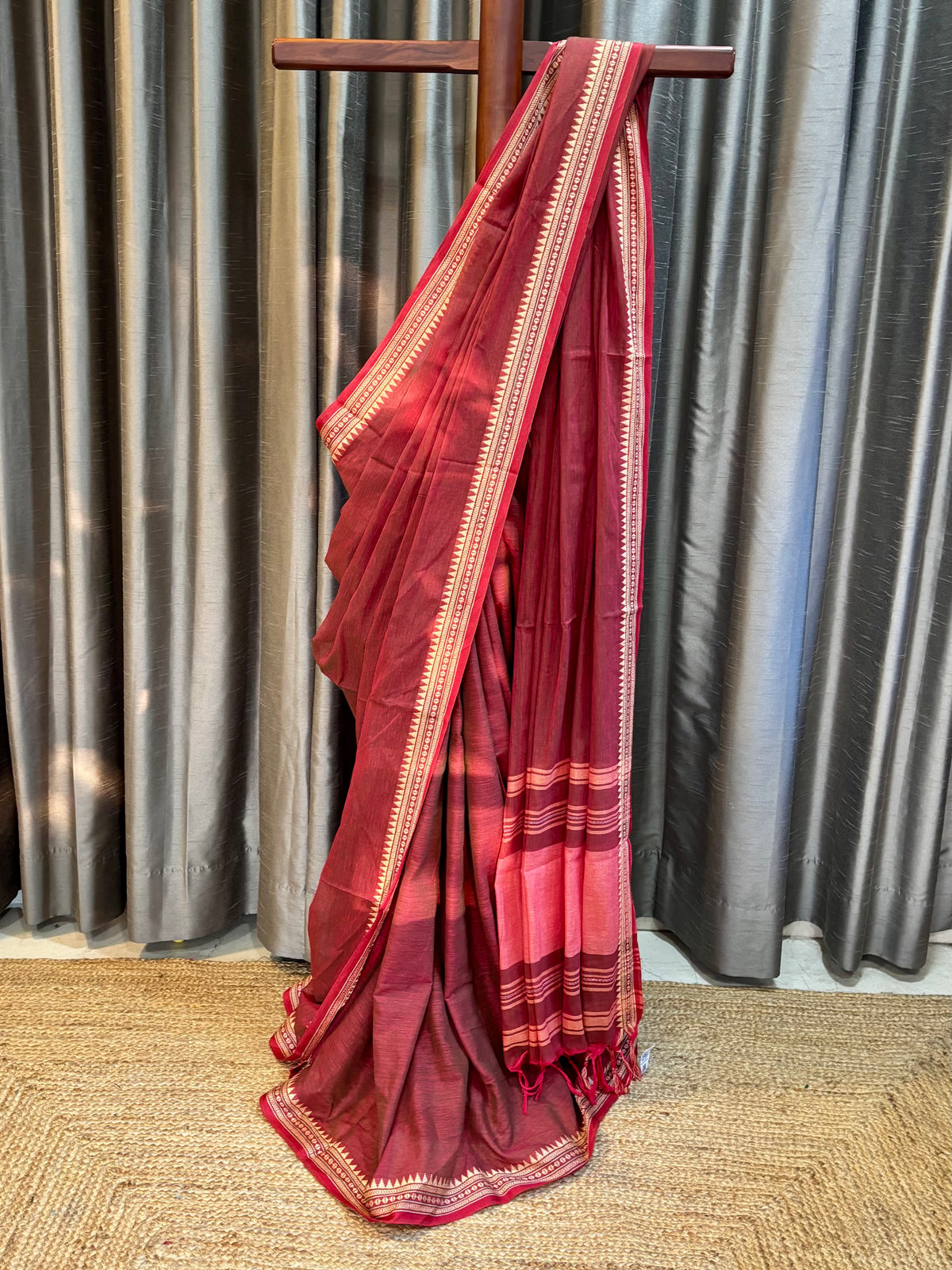 Pure Cotton Maroon Dhonekhali Saree