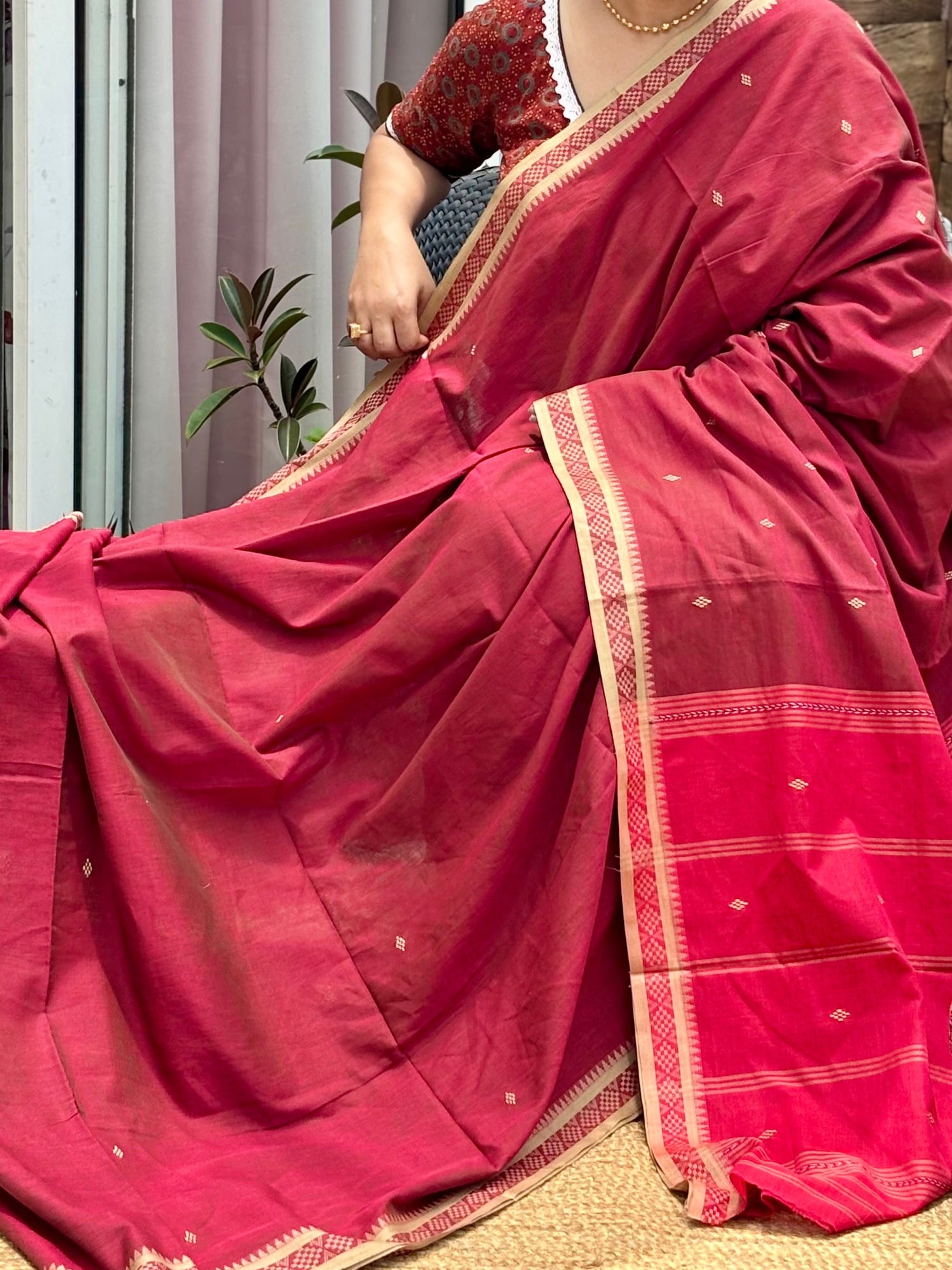 Pure Cotton handwoven Dhonekhali Saree