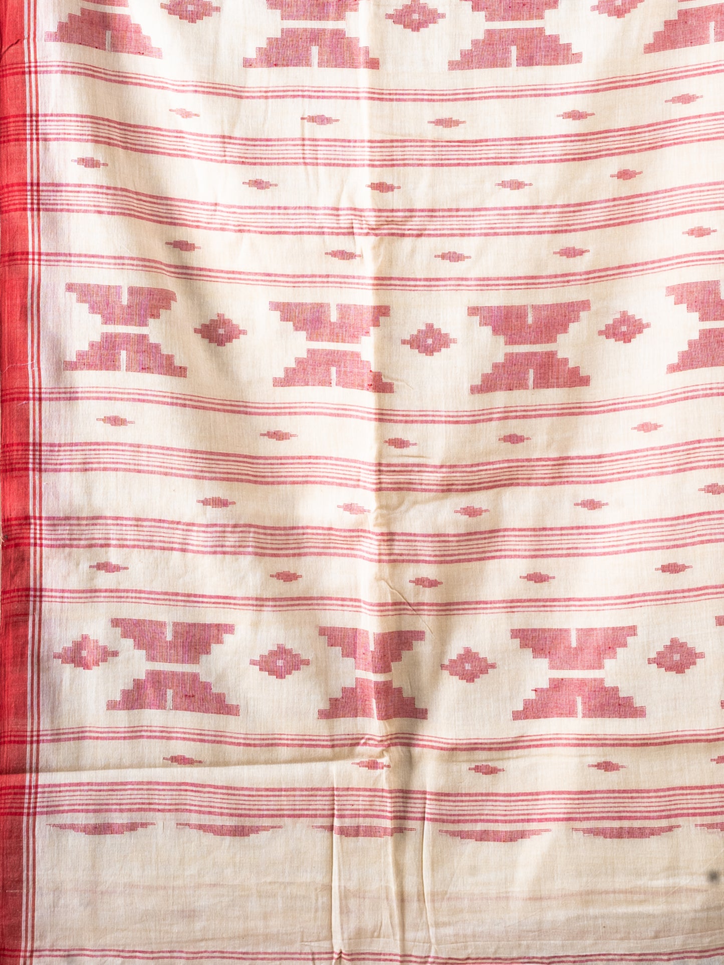 Off White and Red Bengal Cotton Jamdani Saree