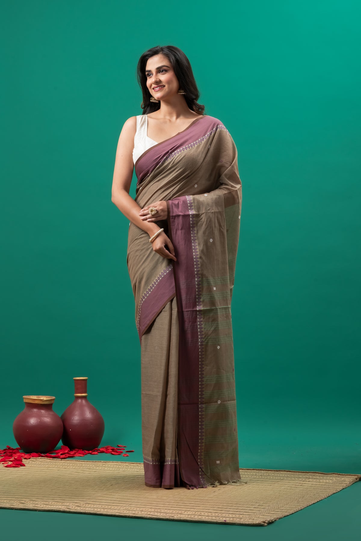Grey with Pink Border Pure Cotton Handwoven Begumpuri Saree