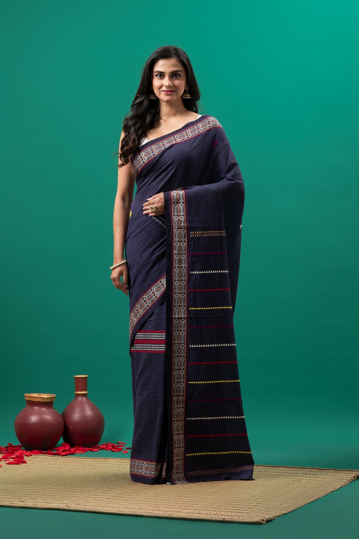 Greyish Blue Pure Cotton Handwoven Begumpuri Pacha  Pere Saree