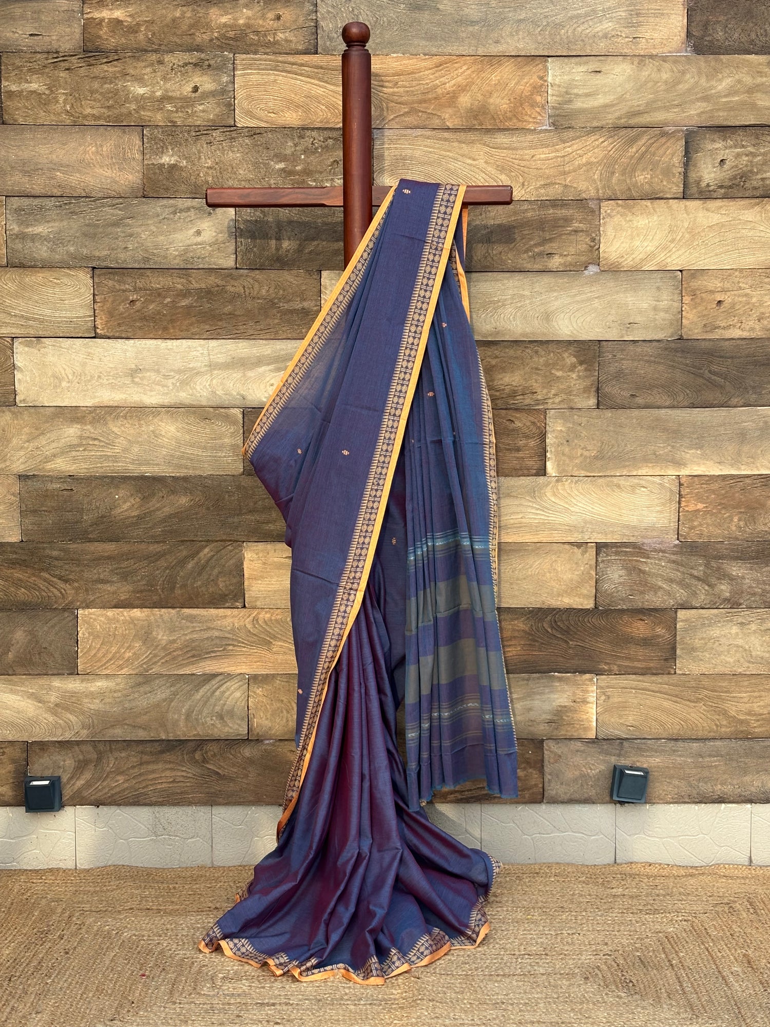 Pure Cotton Handwoven Dhonekhali Daree
