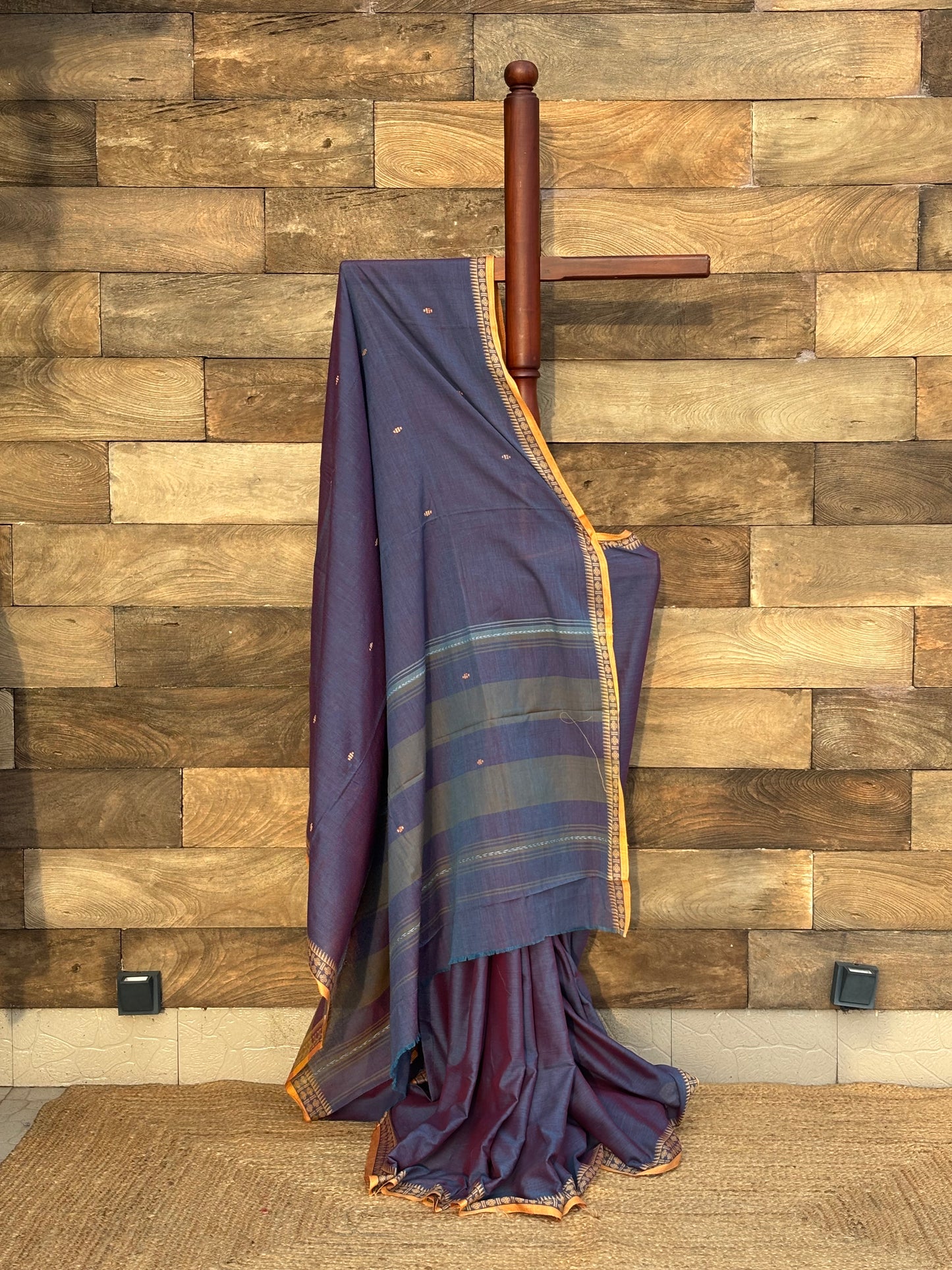 Pure Cotton Handwoven Dhonekhali Daree