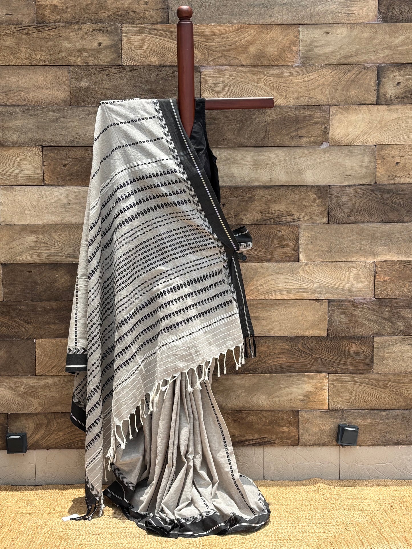 Grey Begumpuri pure Cotton handwoven saree