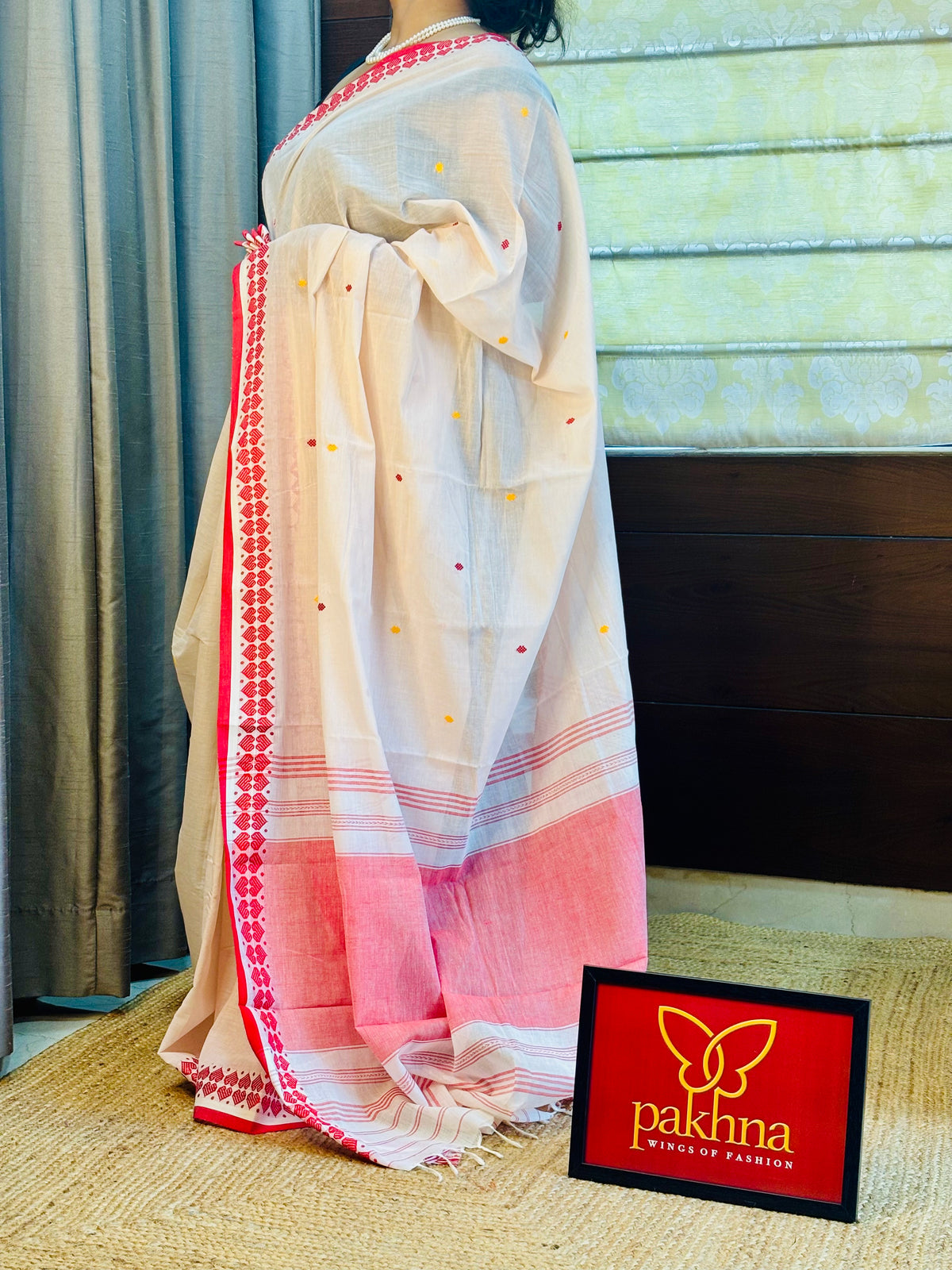 Off White & Red Pure Cotton Handwoven Saree