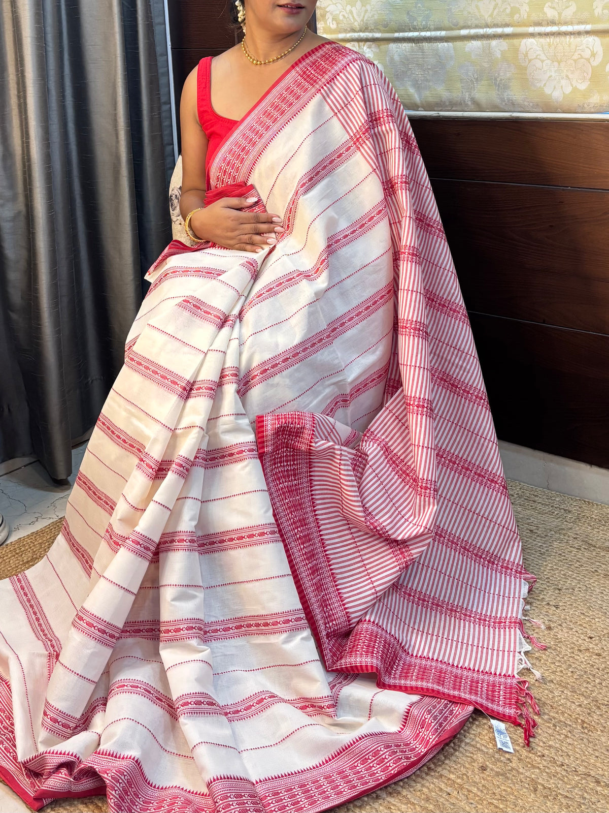 Sada Lal Pure Cotton Handwoven Begumpuri Saree