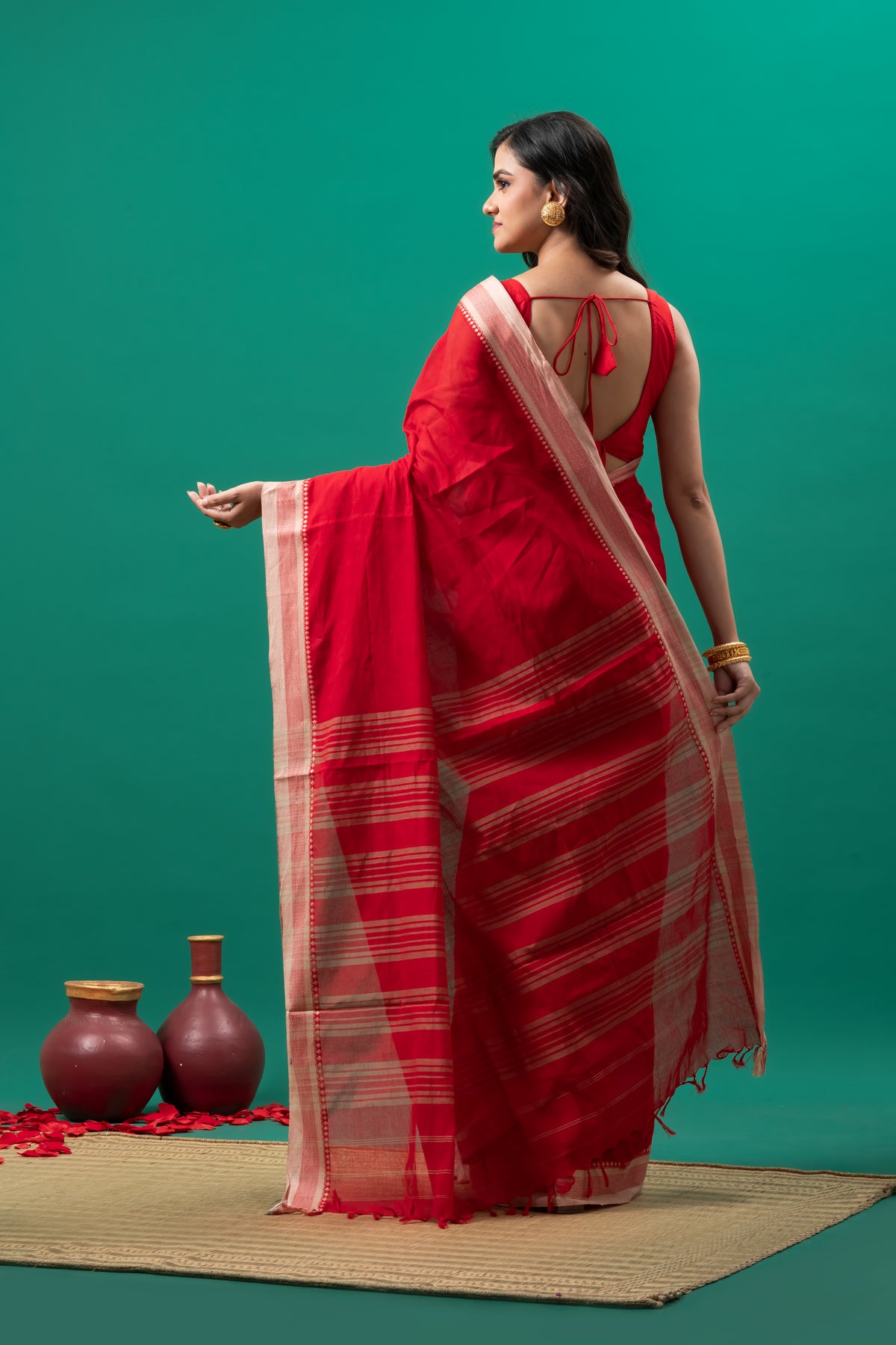Red Pure Cotton Handwoven Begumpuri Saree