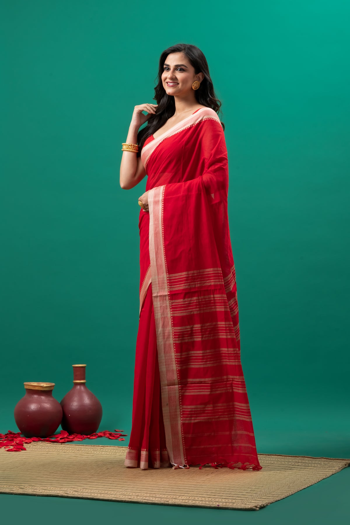 Red Pure Cotton Handwoven Begumpuri Saree