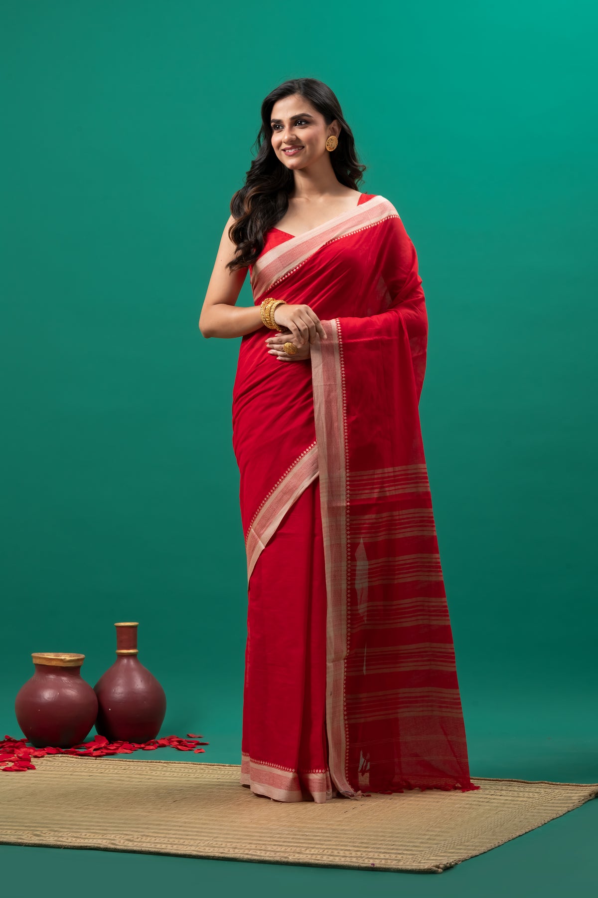 Red Pure Cotton Handwoven Begumpuri Saree