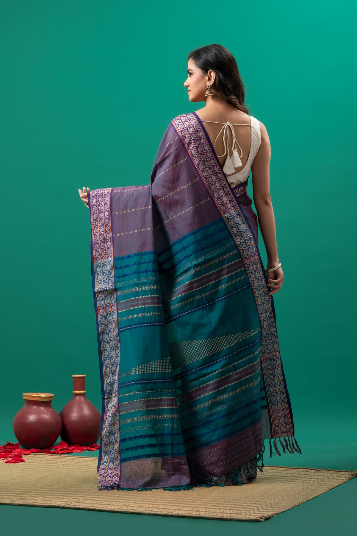 Purple Pure Cotton Mach par Handwoven Begumpuri Saree