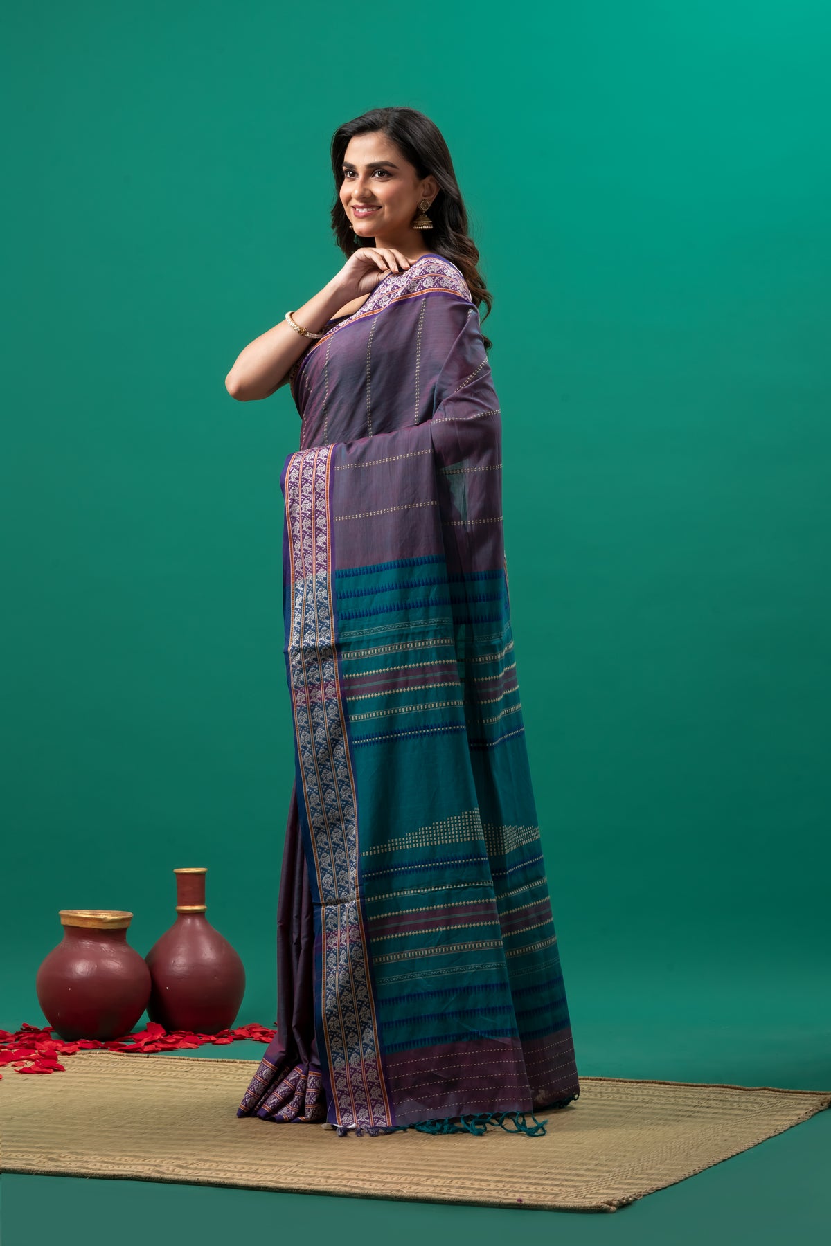 Purple Pure Cotton Mach par Handwoven Begumpuri Saree