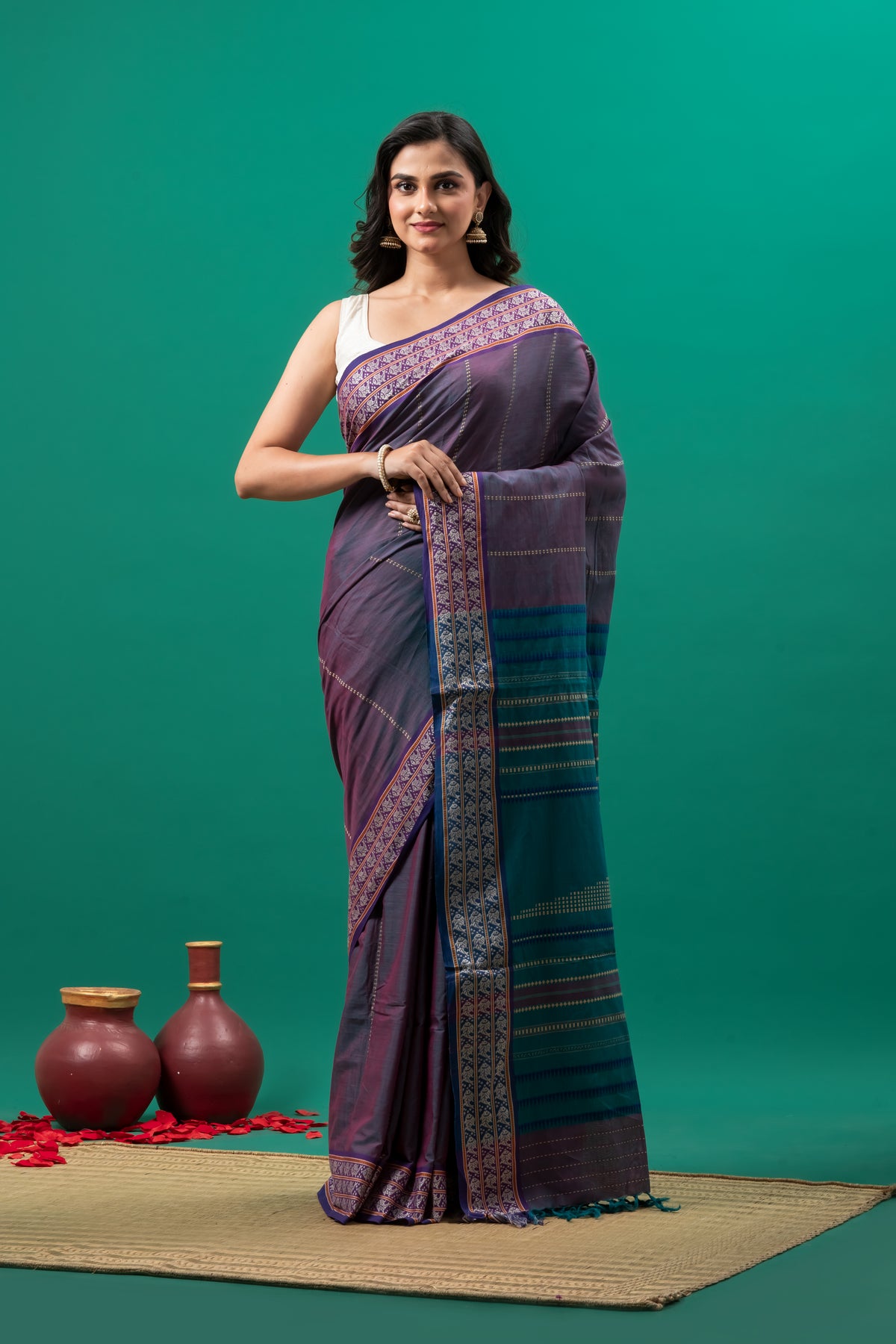 Purple Pure Cotton Mach par Handwoven Begumpuri Saree