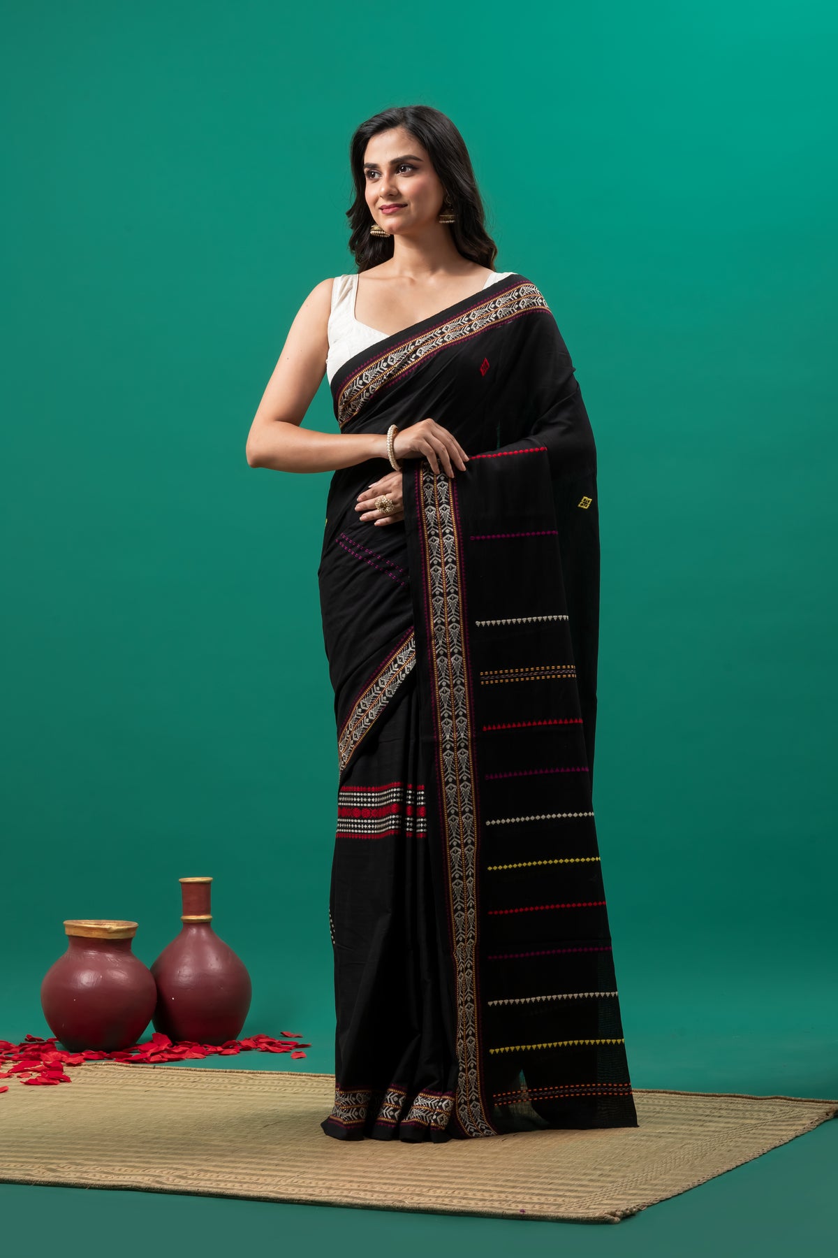 Black Pure cotton Pacha Pere Begumpuri Saree