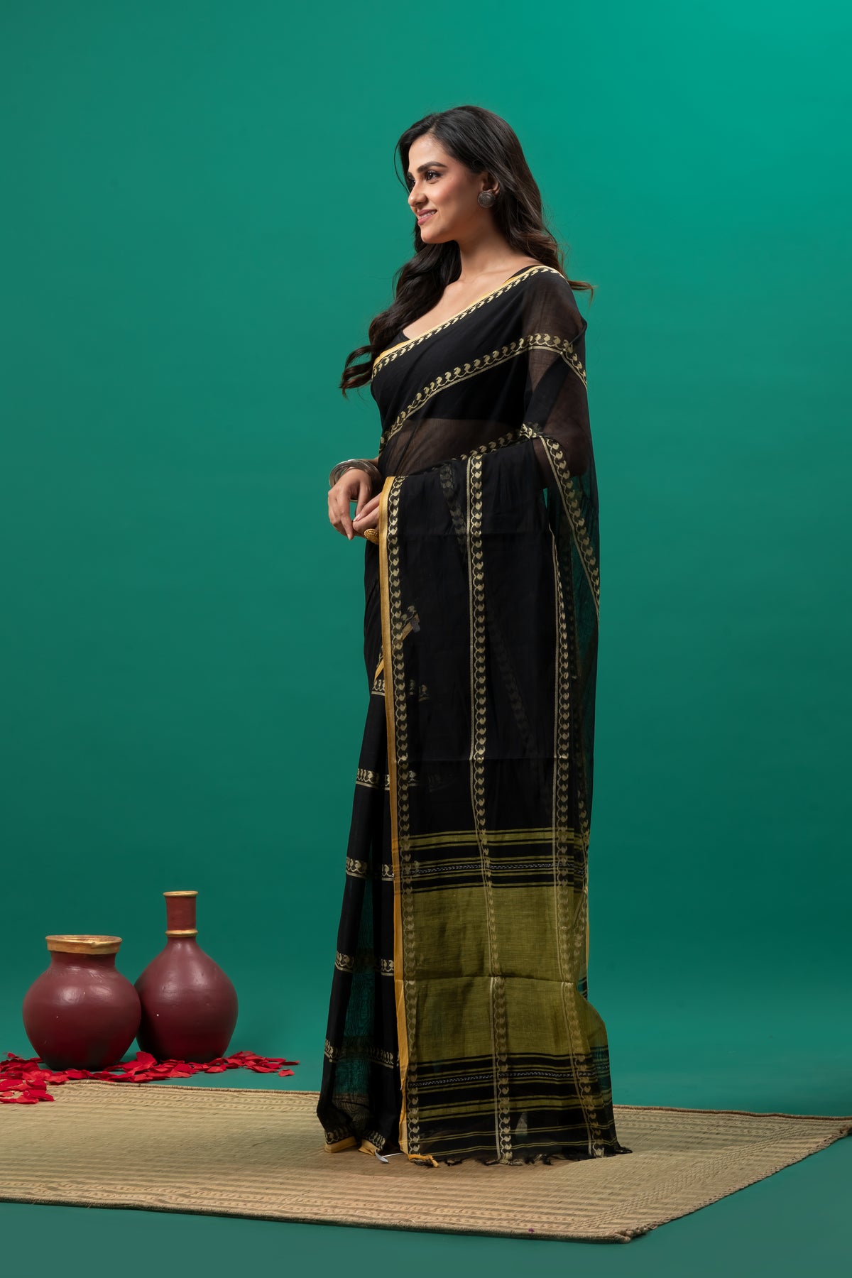 Black Pure Cotton handwoven Dhonekhali Saree