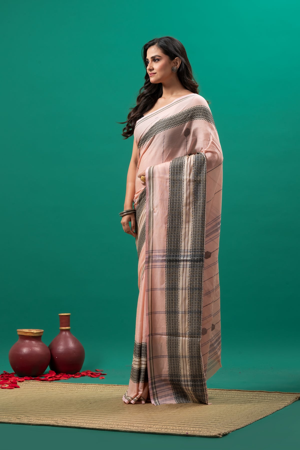 Pink & check Border Pure Cotton Handwoven Dhonekhali Saree