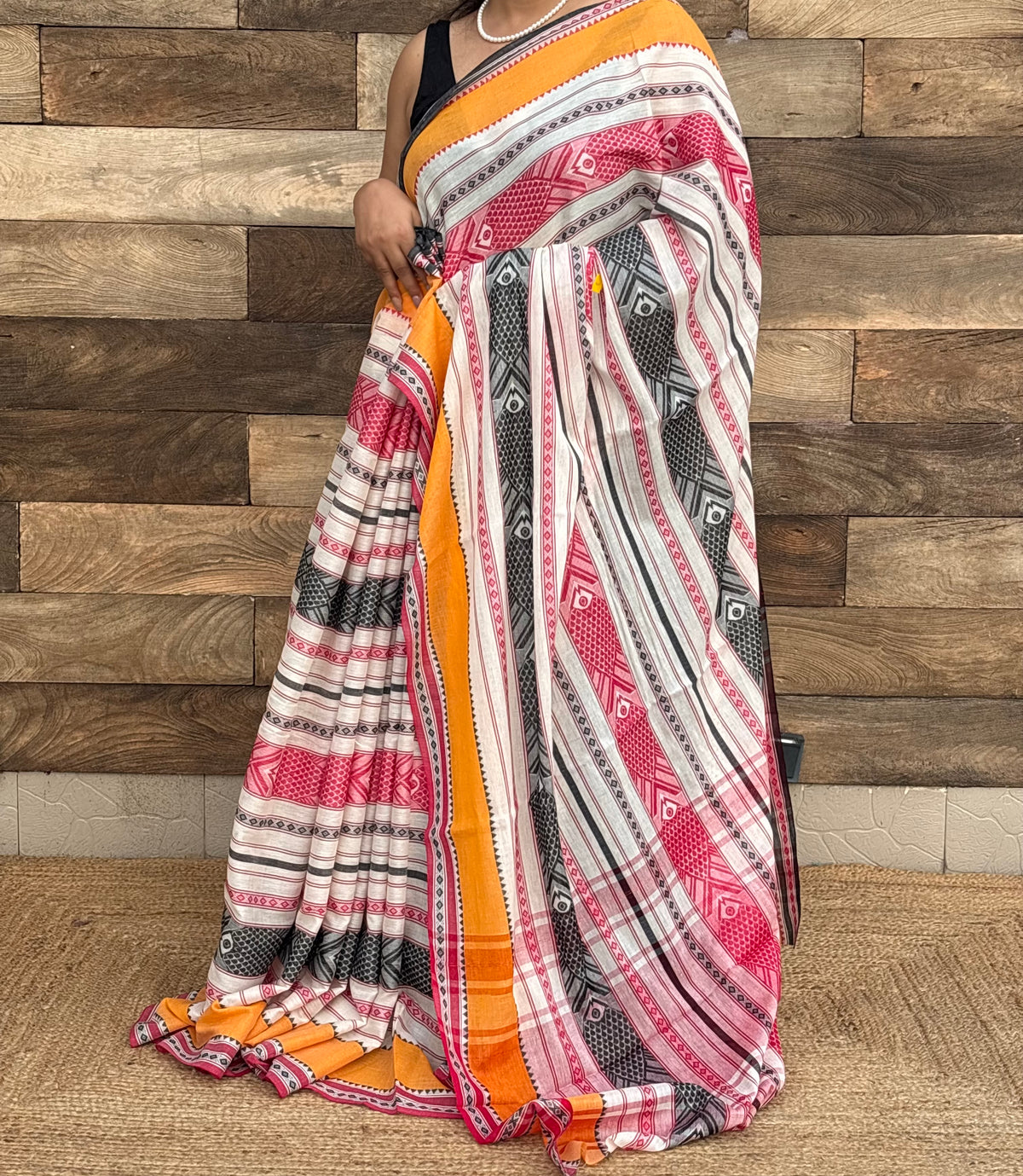 Pure Cotton Dhonekhali Mach Design Saree